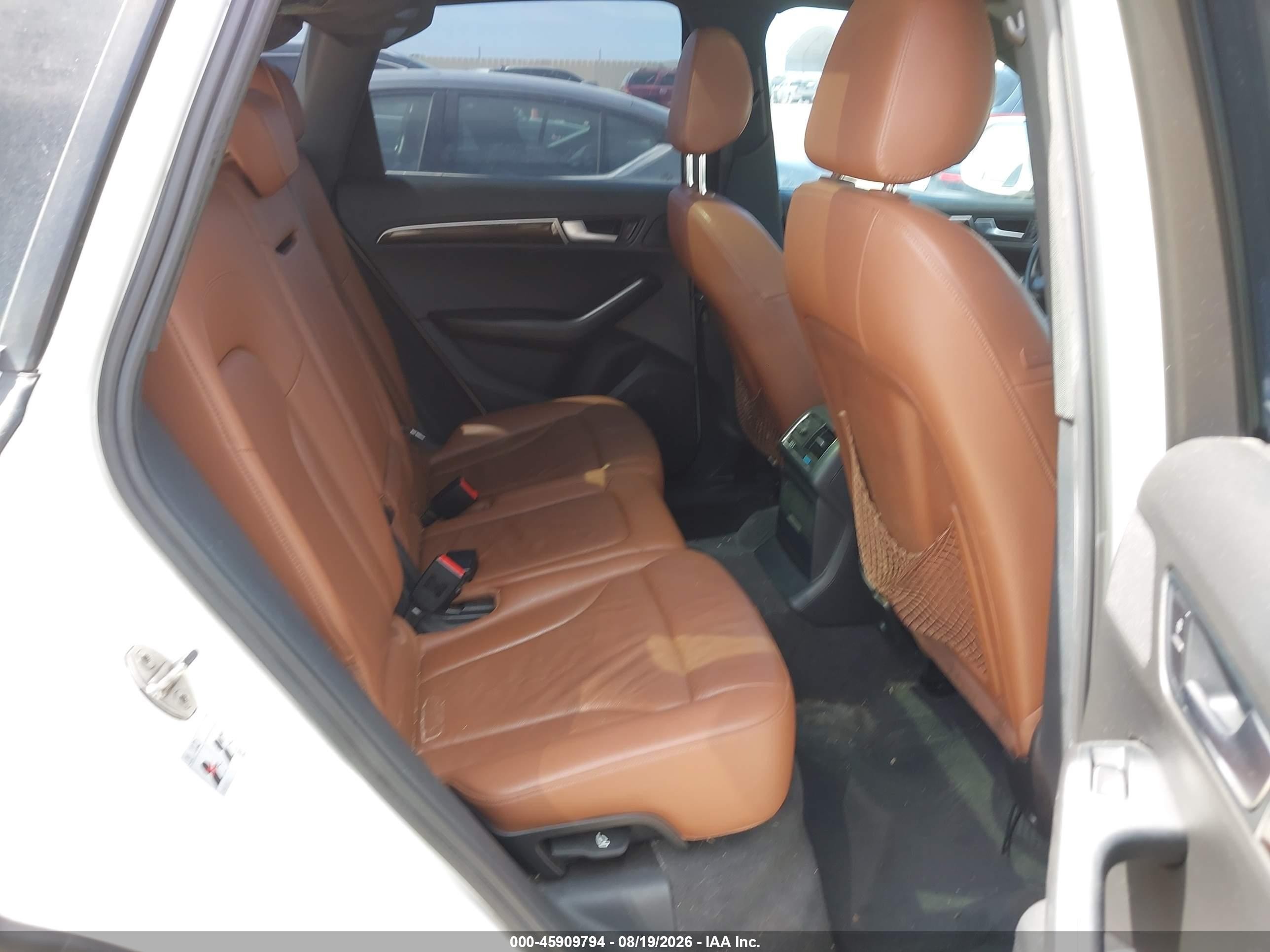 2012 Audi Q5 VIN WA1LFAFP7CA058167 IAAI salvage auction — Front End, Original (Texas), sold $600 on 2026-10-05 (photo 8)