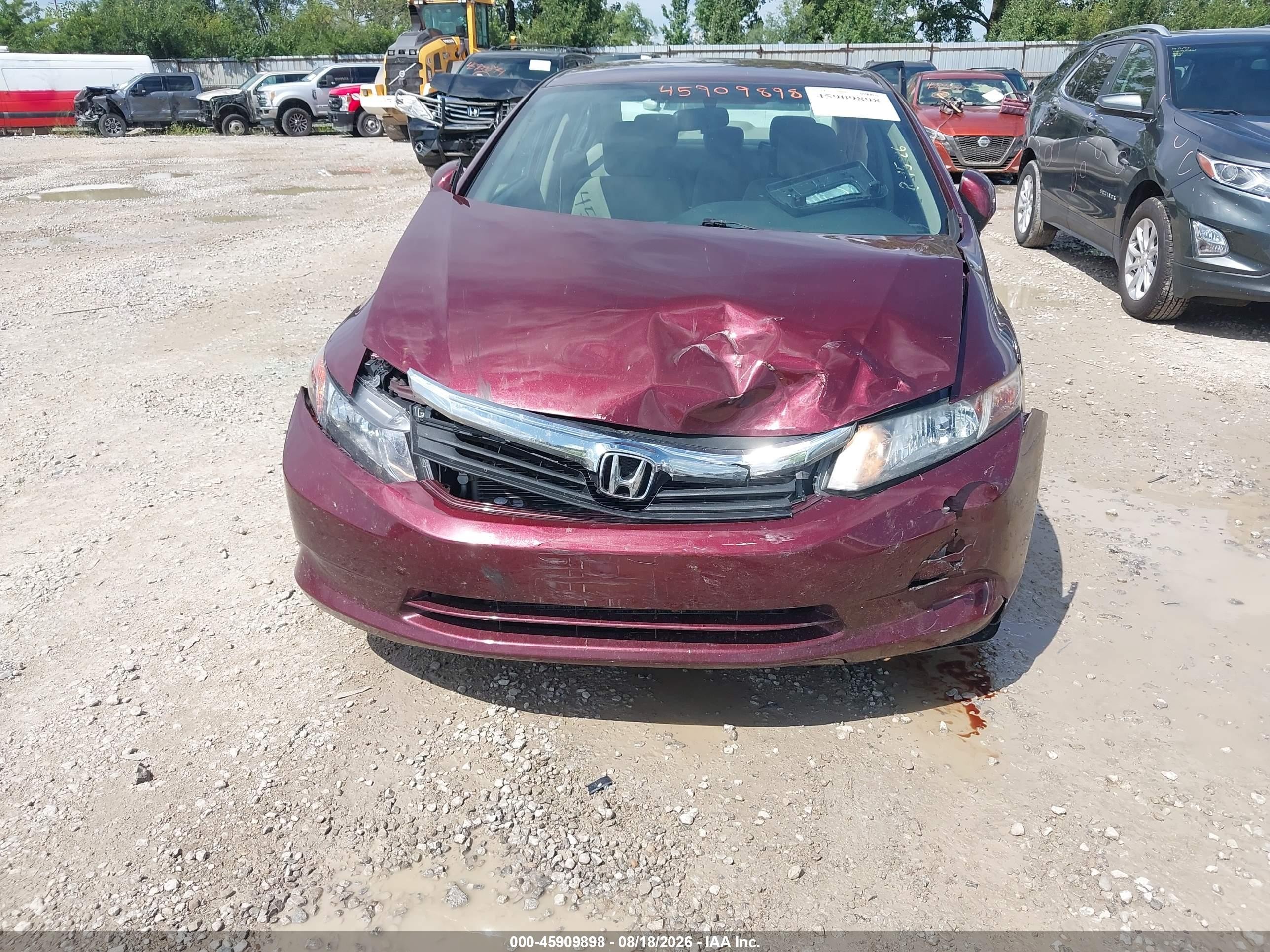2012 Honda Civic VIN 19XFB2F56CE070715 IAAI salvage auction — Front End, Salvage (Ohio), sold $700 on 2026-09-09 (photo 6)