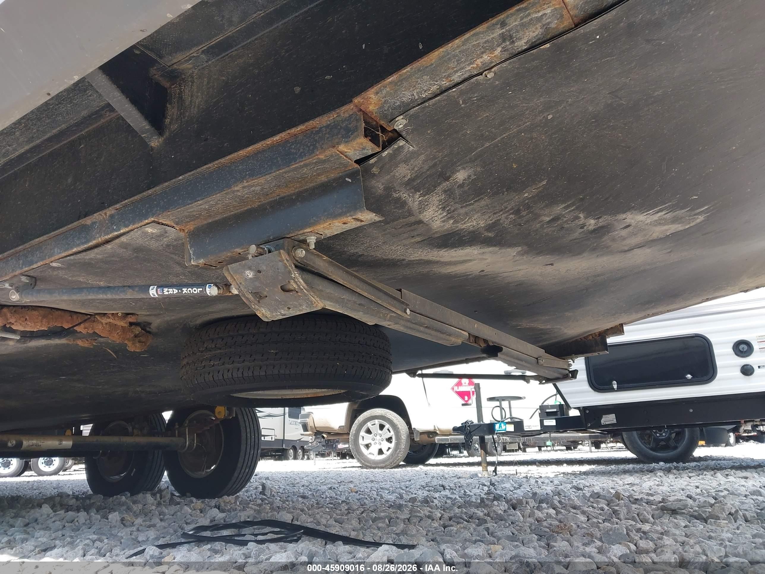 2018 Highland Ridge Open Range VIN 58TBH0BT5J3SC3120 IAAI salvage auction — Undercarriage, Clear (Oklahoma), sold $4,550 on 2026-10-06 (photo 6)