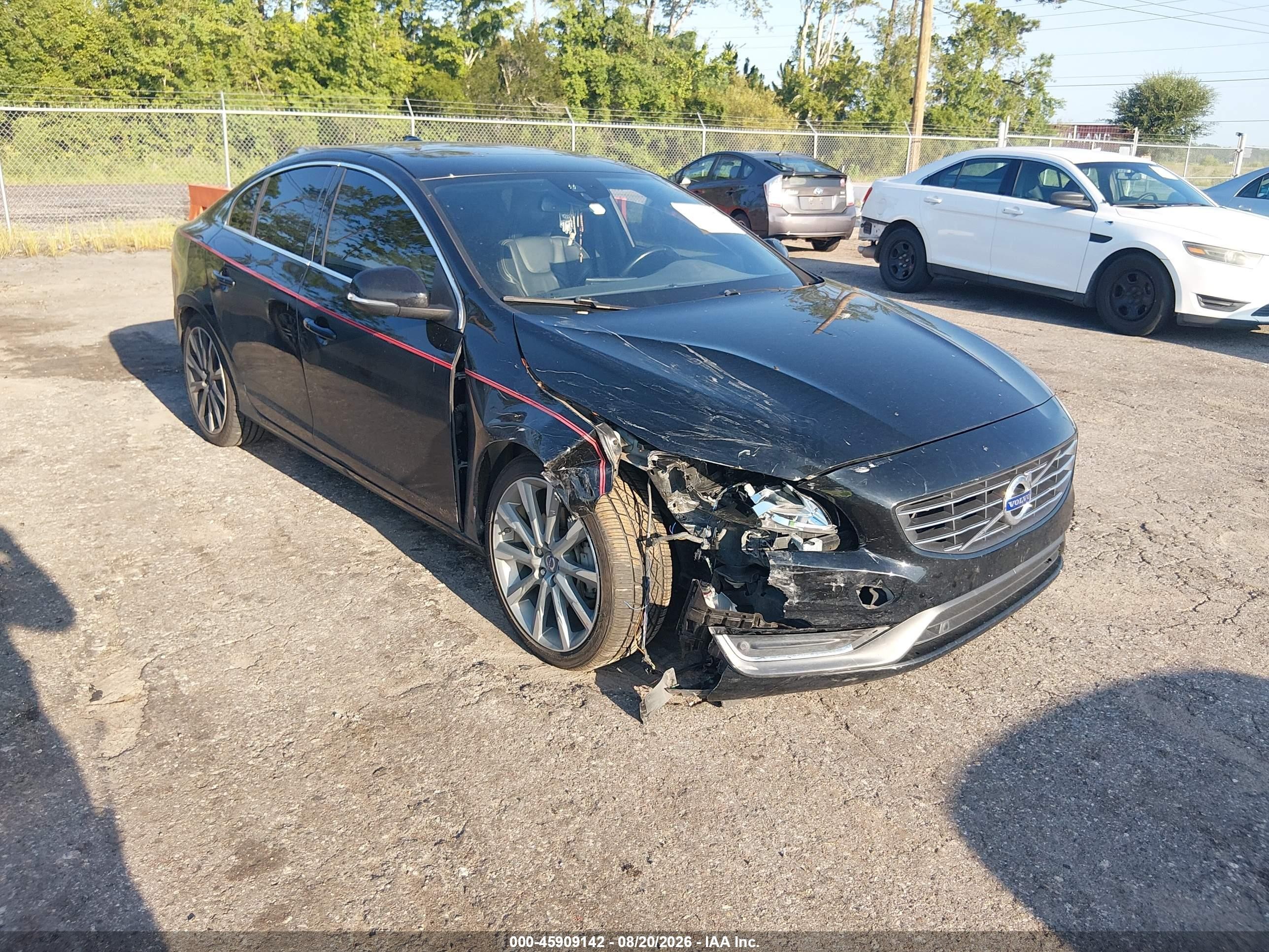 2015 Volvo S60 VIN YV149MFB1F1317239 IAAI salvage auction — Front End, Rebuildable (Florida), sold $1,300 on 2026-09-11 (photo 1)