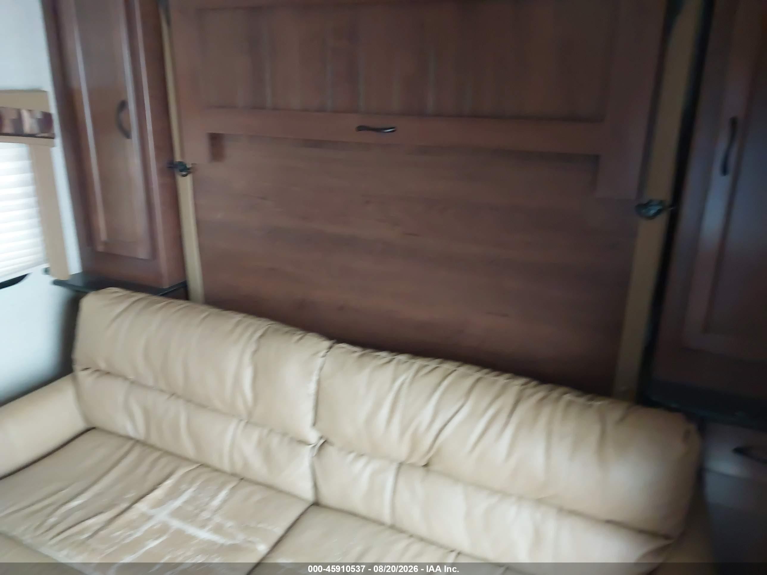 2015 Jayco White Hawk VIN 1UJBJ0BM3F1420215 IAAI salvage auction — Top/Roof, Salvage (Pennsylvania), sold $25 on 2026-09-16 (photo 5)