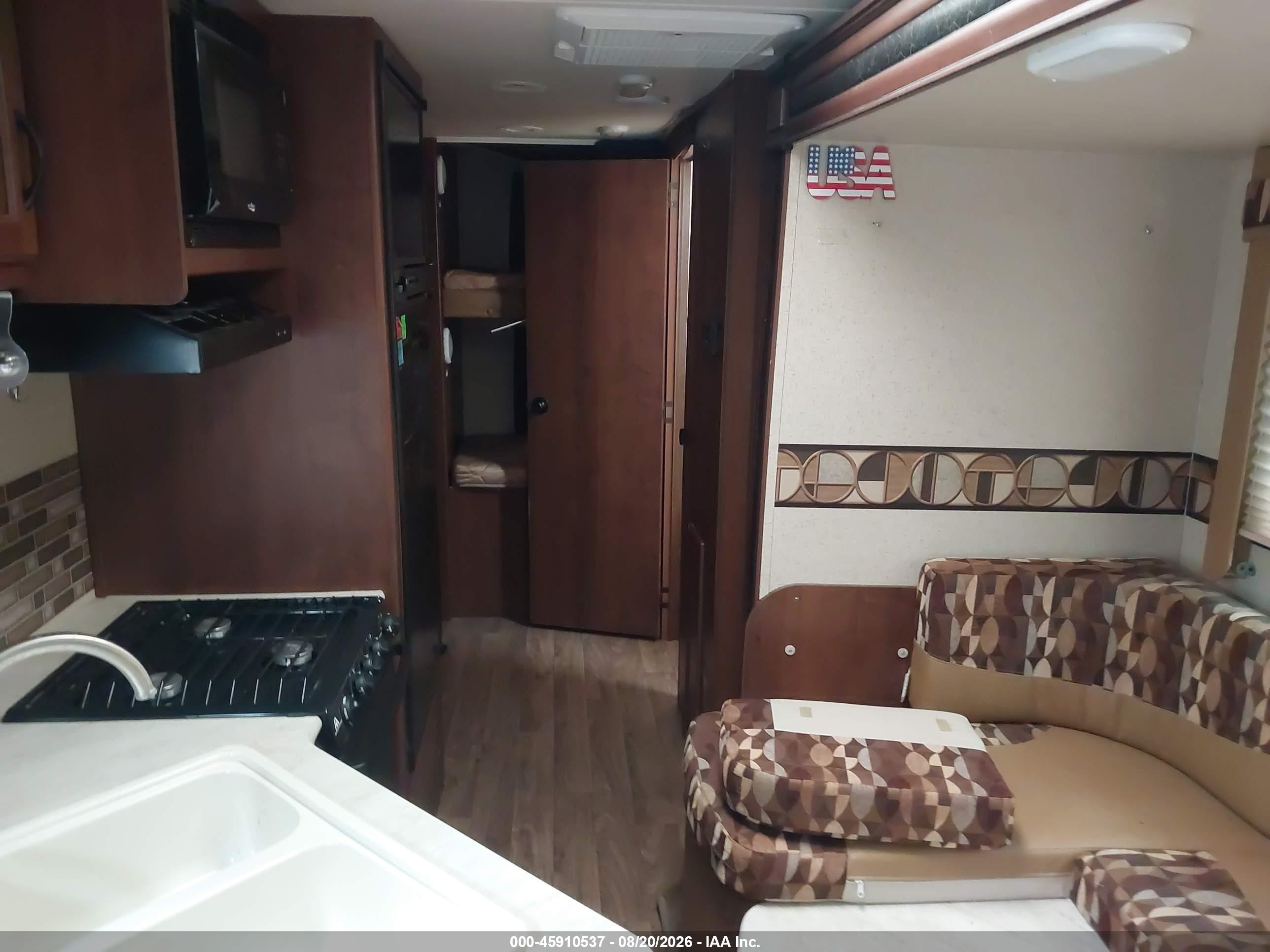 2015 Jayco White Hawk VIN 1UJBJ0BM3F1420215 IAAI salvage auction — Top/Roof, Salvage (Pennsylvania), sold $25 on 2026-09-16 (photo 8)