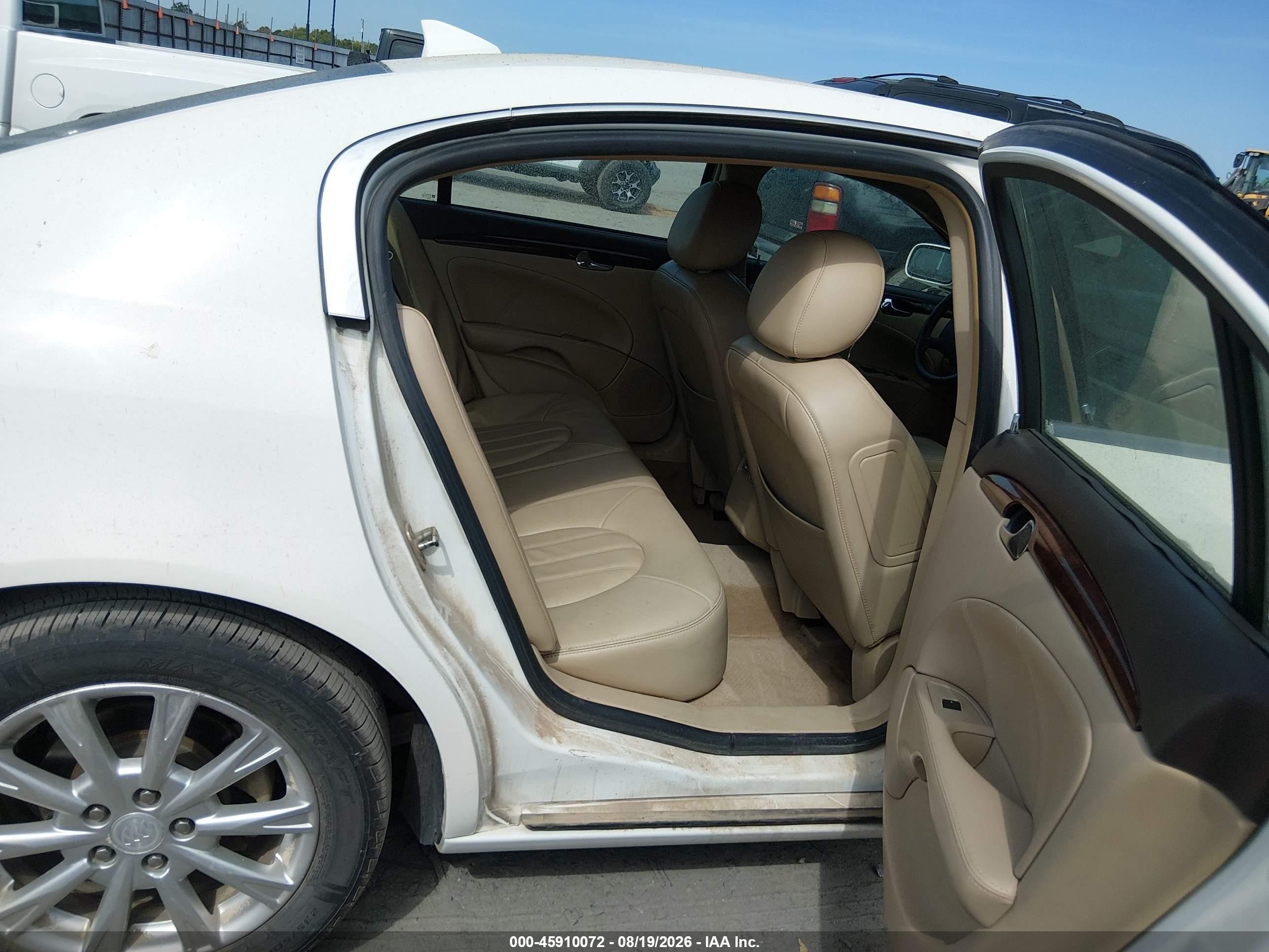 2009 Buick Lucerne VIN 1G4HD57M59U109035 IAAI salvage auction — Side, Salvage (Arkansas), sold $850 on 2026-09-18 (photo 8)