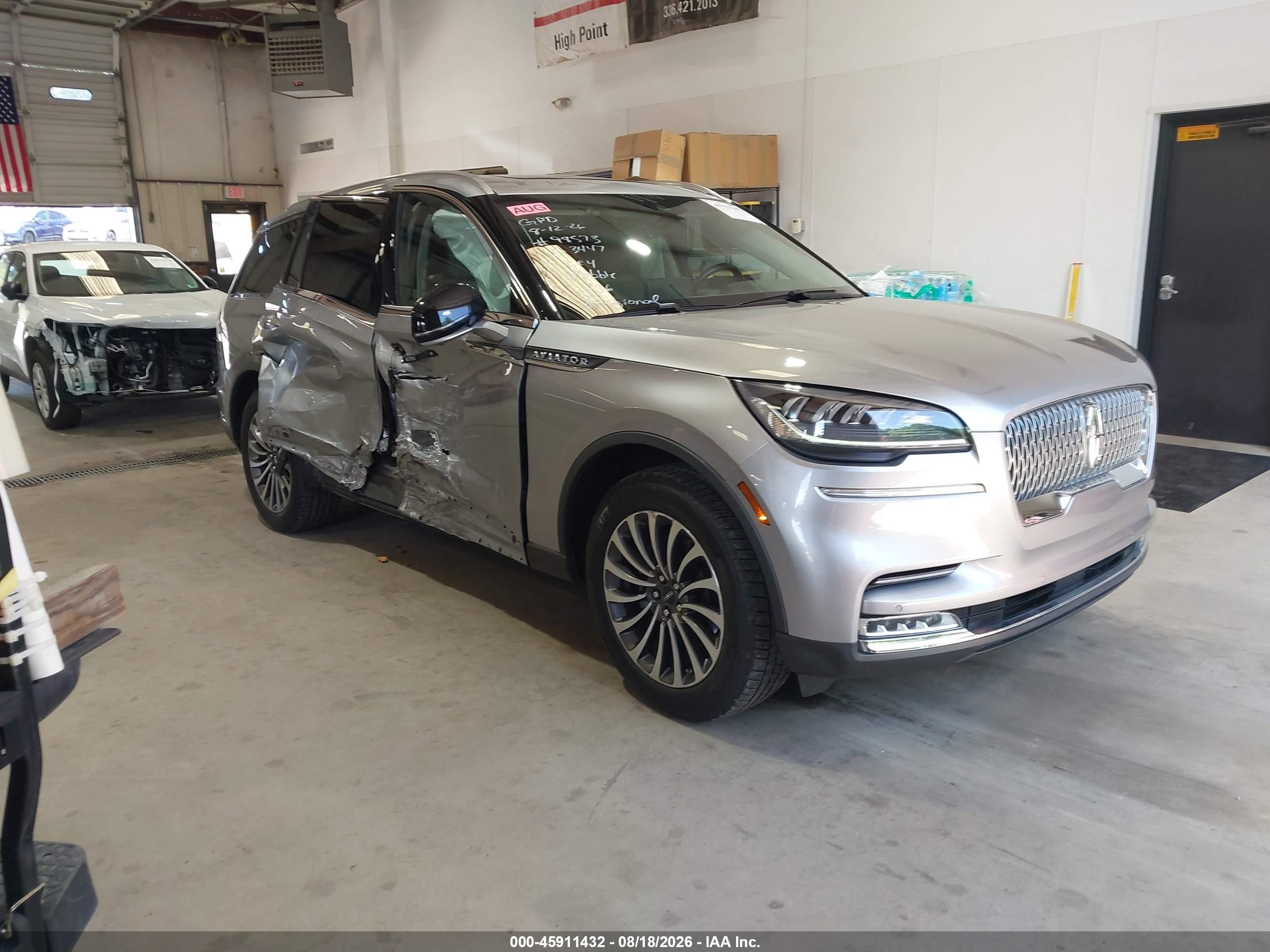 2021 Lincoln Aviator VIN 5LM5J7XC8MGL03447 — IAAI salvage auction photo