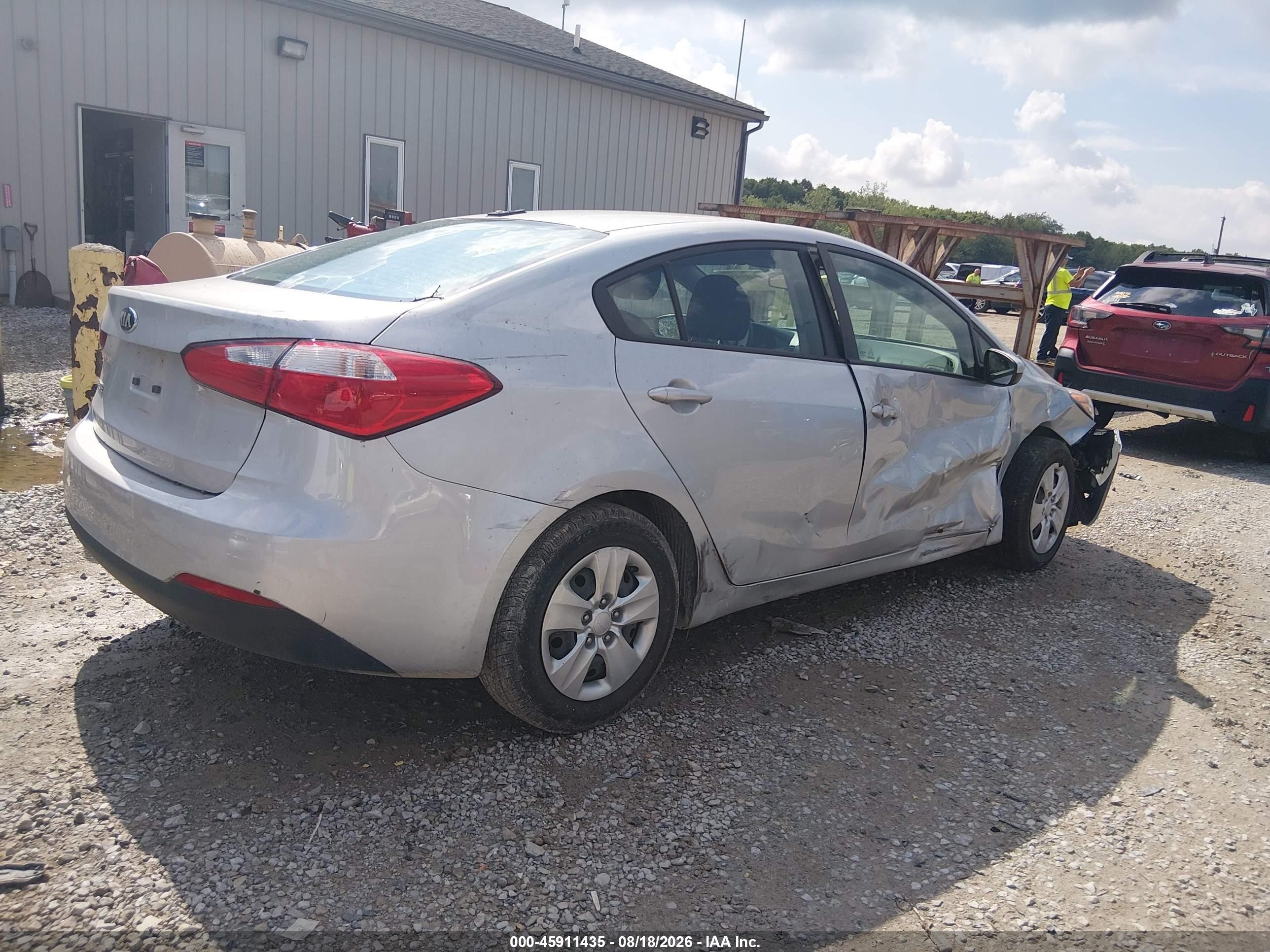 2016 Kia Forte VIN KNAFK4A65G5559746 IAAI salvage auction — Front End, Salvage (Ohio), sold $1,150 on 2026-09-09 (photo 4)