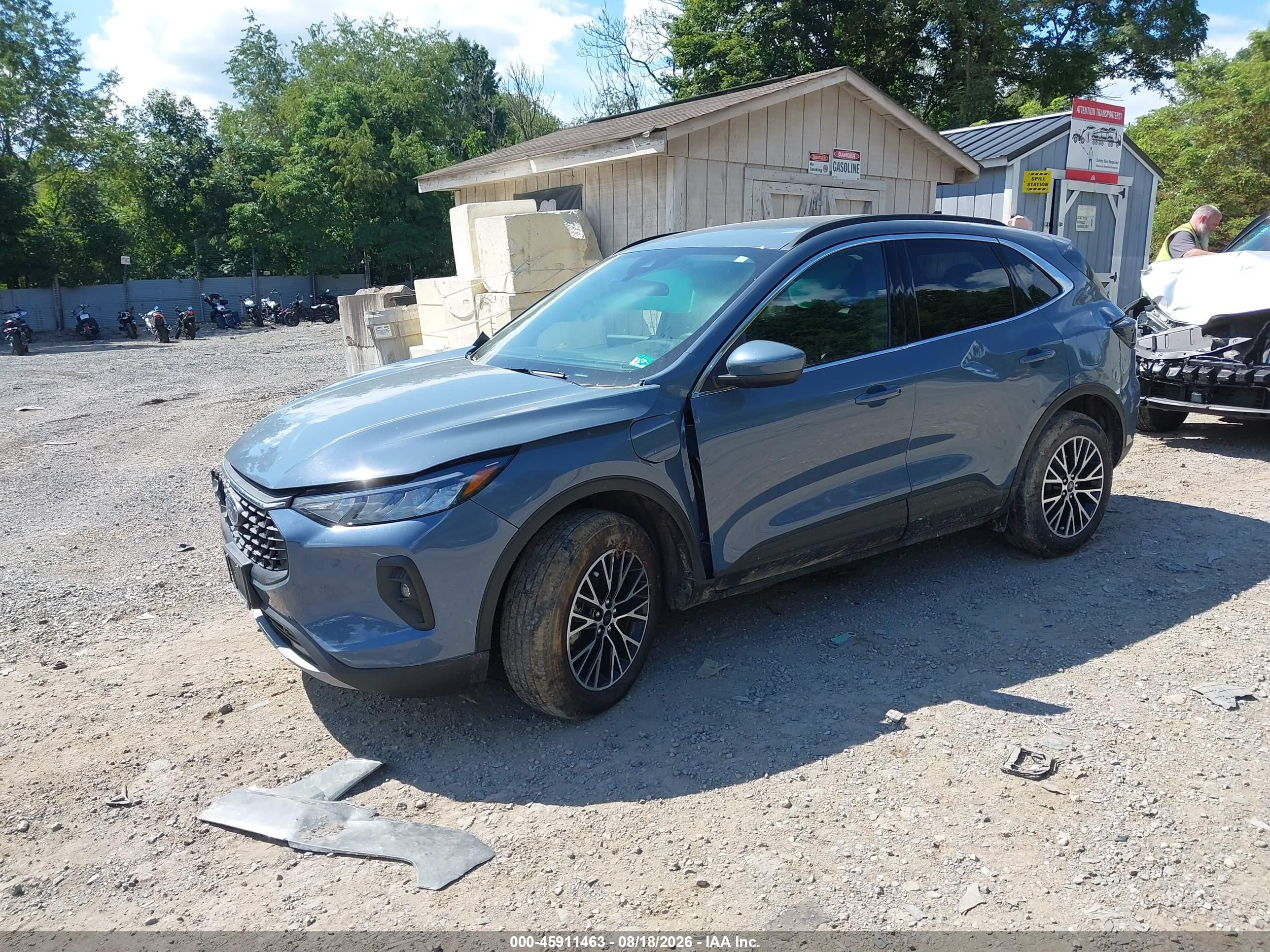 2025 Ford Escape VIN 1FMCU0E15SUA35126 IAAI salvage auction — Unknown, Salvage (Pennsylvania), sold $7,600 on 2026-09-25 (photo 2)