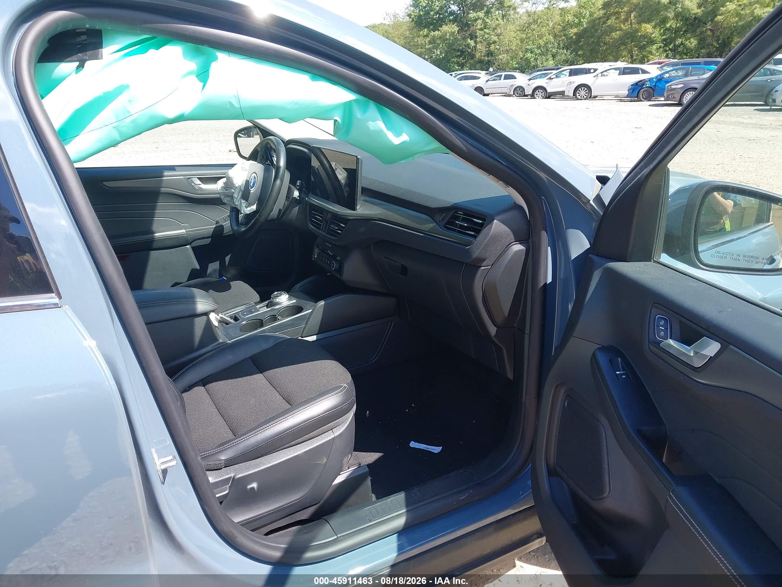 2025 Ford Escape VIN 1FMCU0E15SUA35126 IAAI salvage auction — Unknown, Salvage (Pennsylvania), sold $7,600 on 2026-09-25 (photo 5)