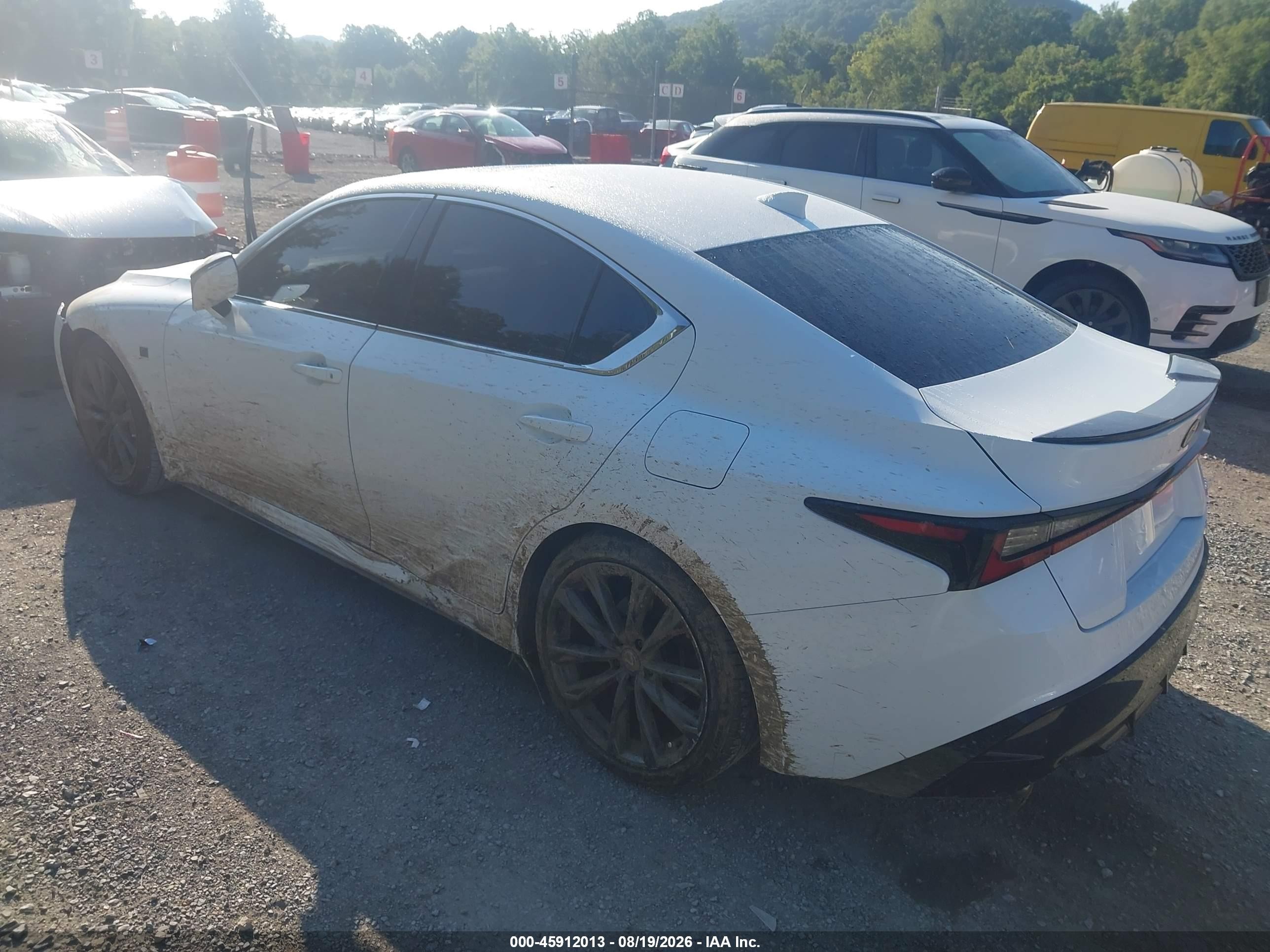 2025 Lexus IS 300 VIN JTHBA1D21S5136052 IAAI salvage auction — Unknown, Salvage (Virginia), sold $24,100 on 2026-09-03 (photo 3)