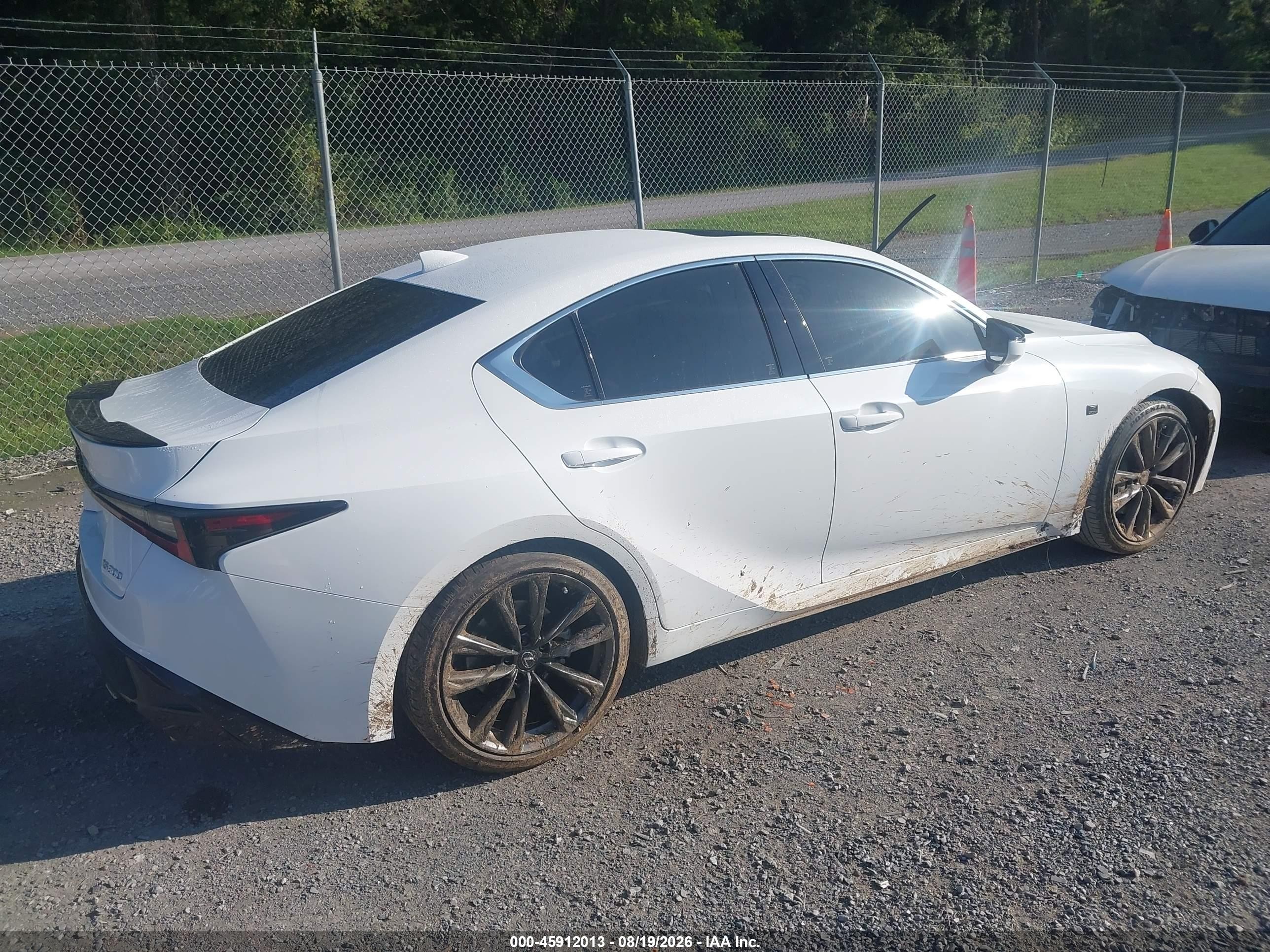 2025 Lexus IS 300 VIN JTHBA1D21S5136052 IAAI salvage auction — Unknown, Salvage (Virginia), sold $24,100 on 2026-09-03 (photo 4)