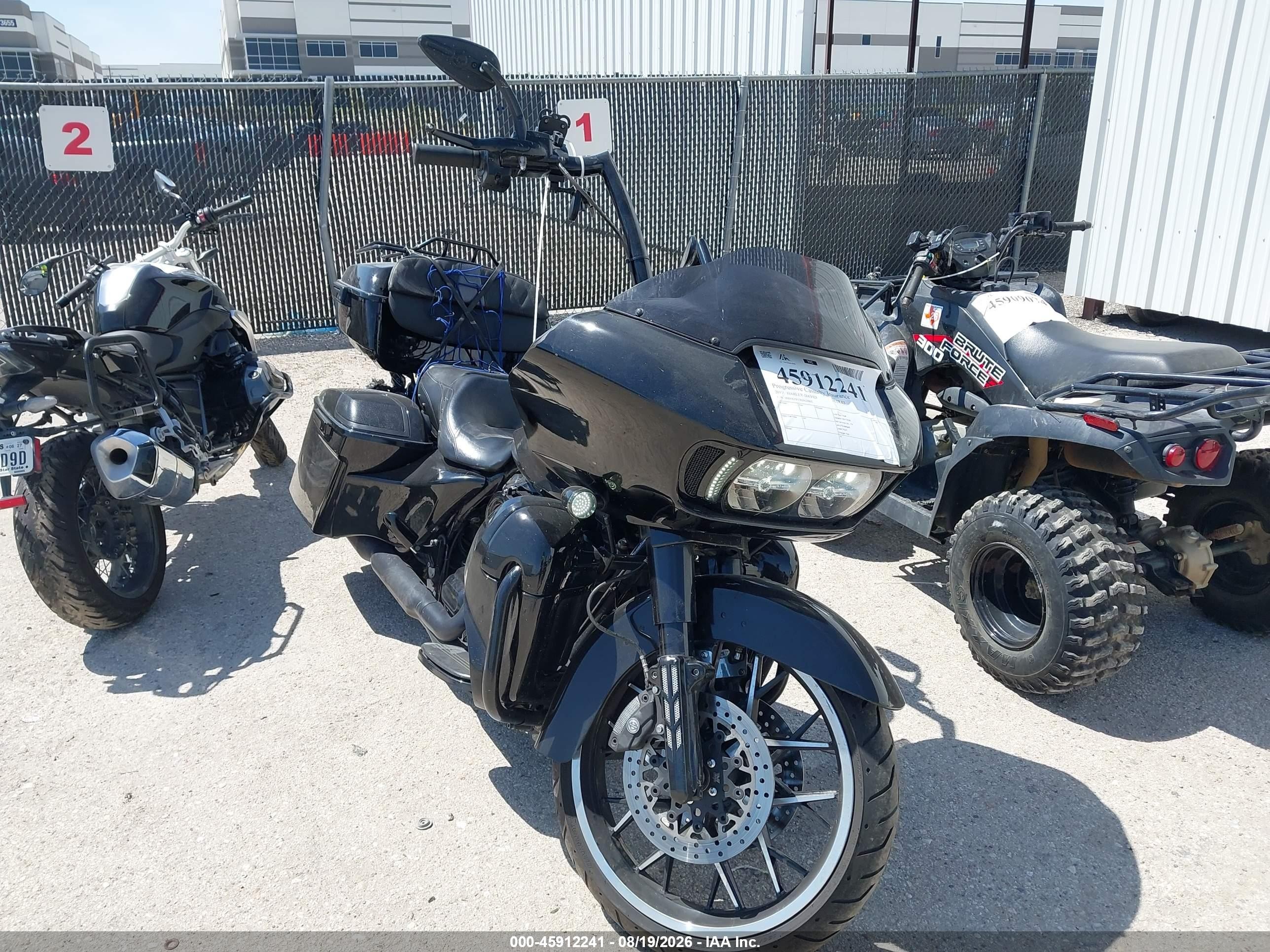 2019 Harley-Davidson FLTRXS VIN 1HD1KTP13KB624802 — IAAI salvage auction photo