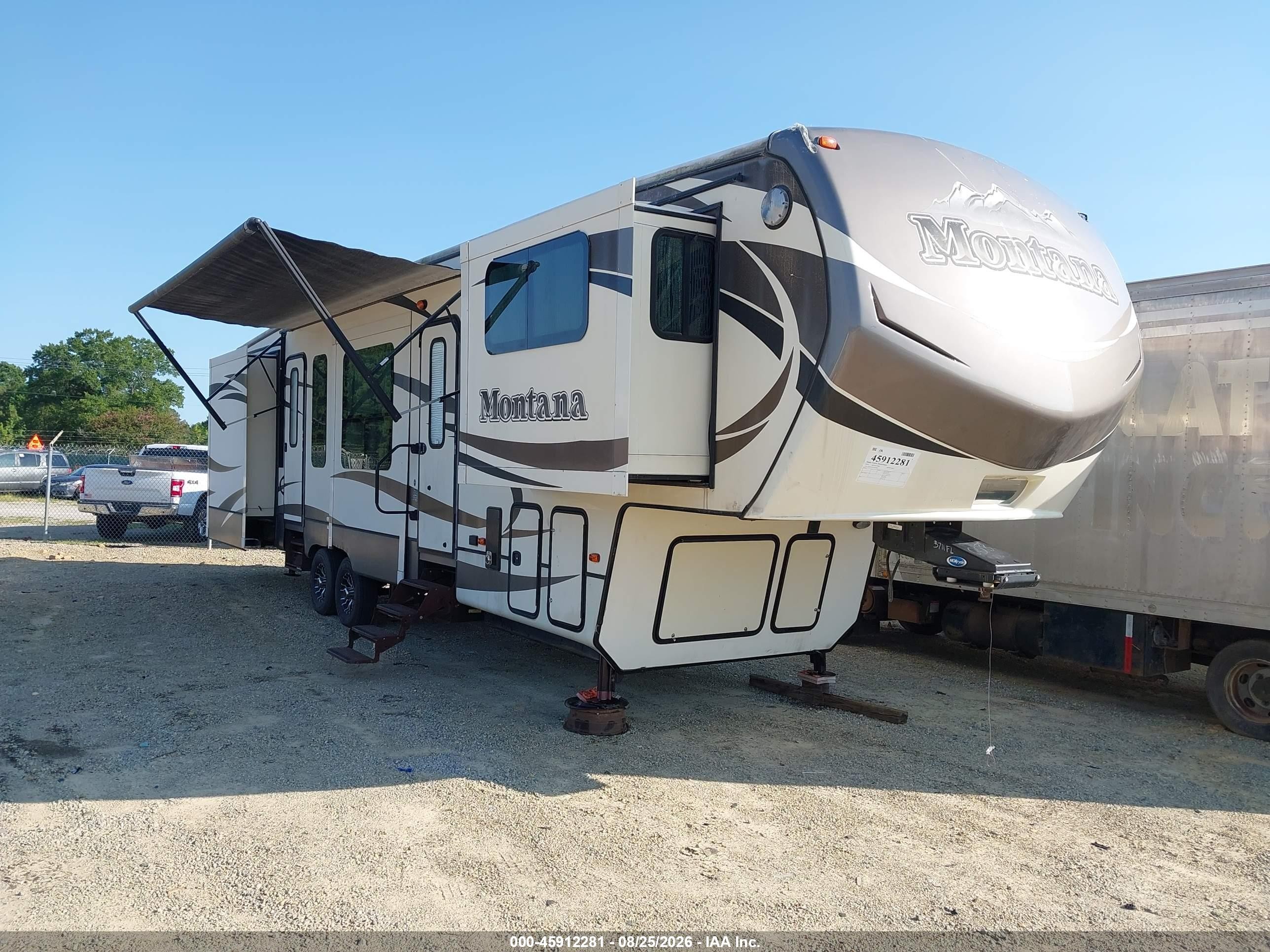 2016 Keystone Montana VIN 4YDF37125G4700008 — IAAI salvage auction photo