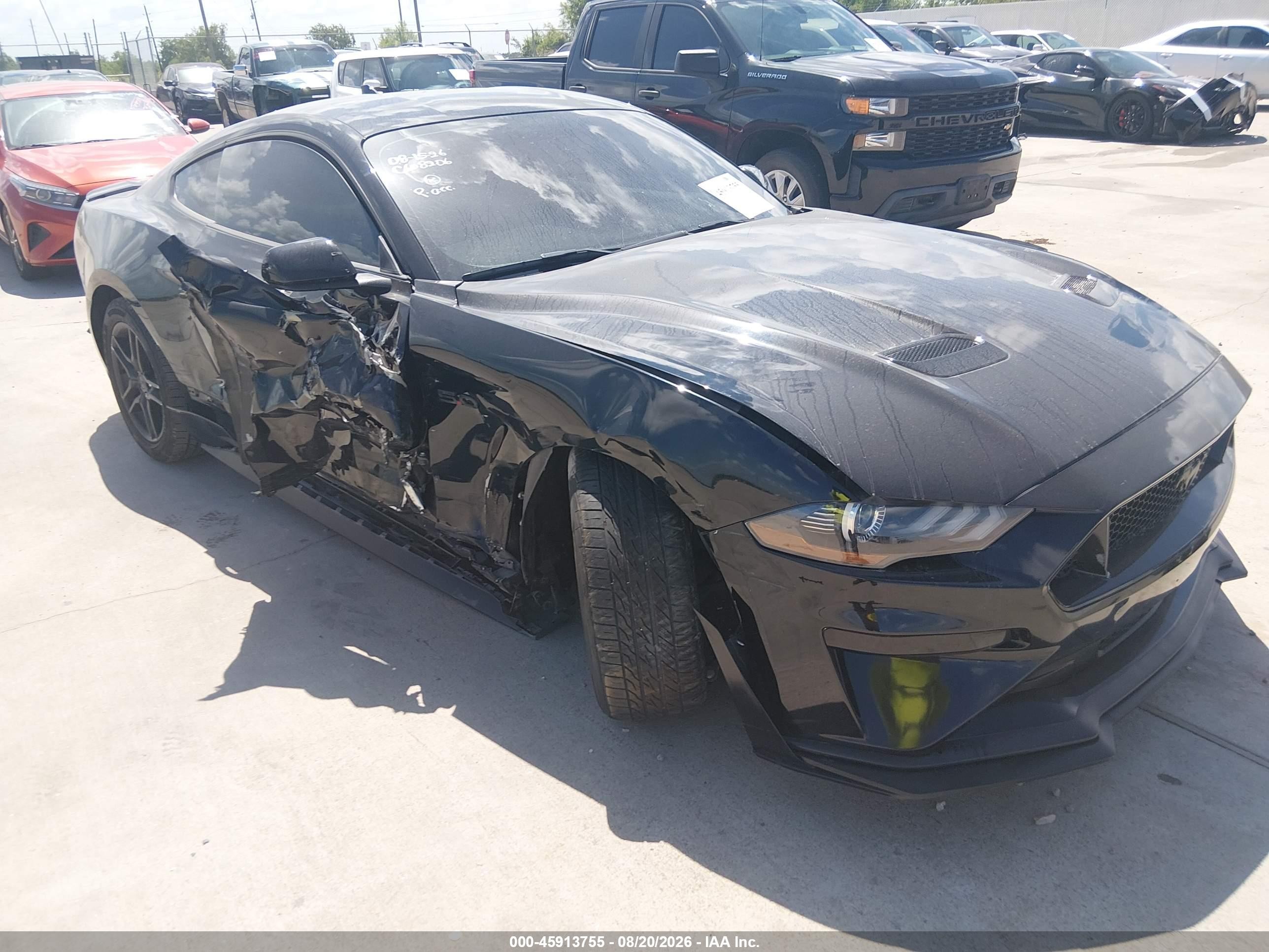 2020 Ford Mustang VIN 1FA6P8CFXL5158458 — IAAI salvage auction photo