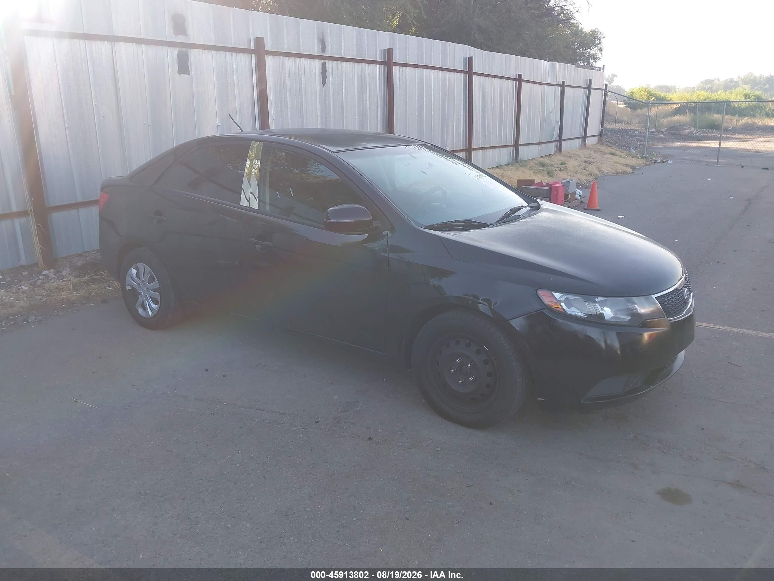 2011 Kia Forte VIN KNAFU4A29B5459844 IAAI salvage auction — Side, Salvage (Utah), sold $400 on 2026-09-05 (photo 1)