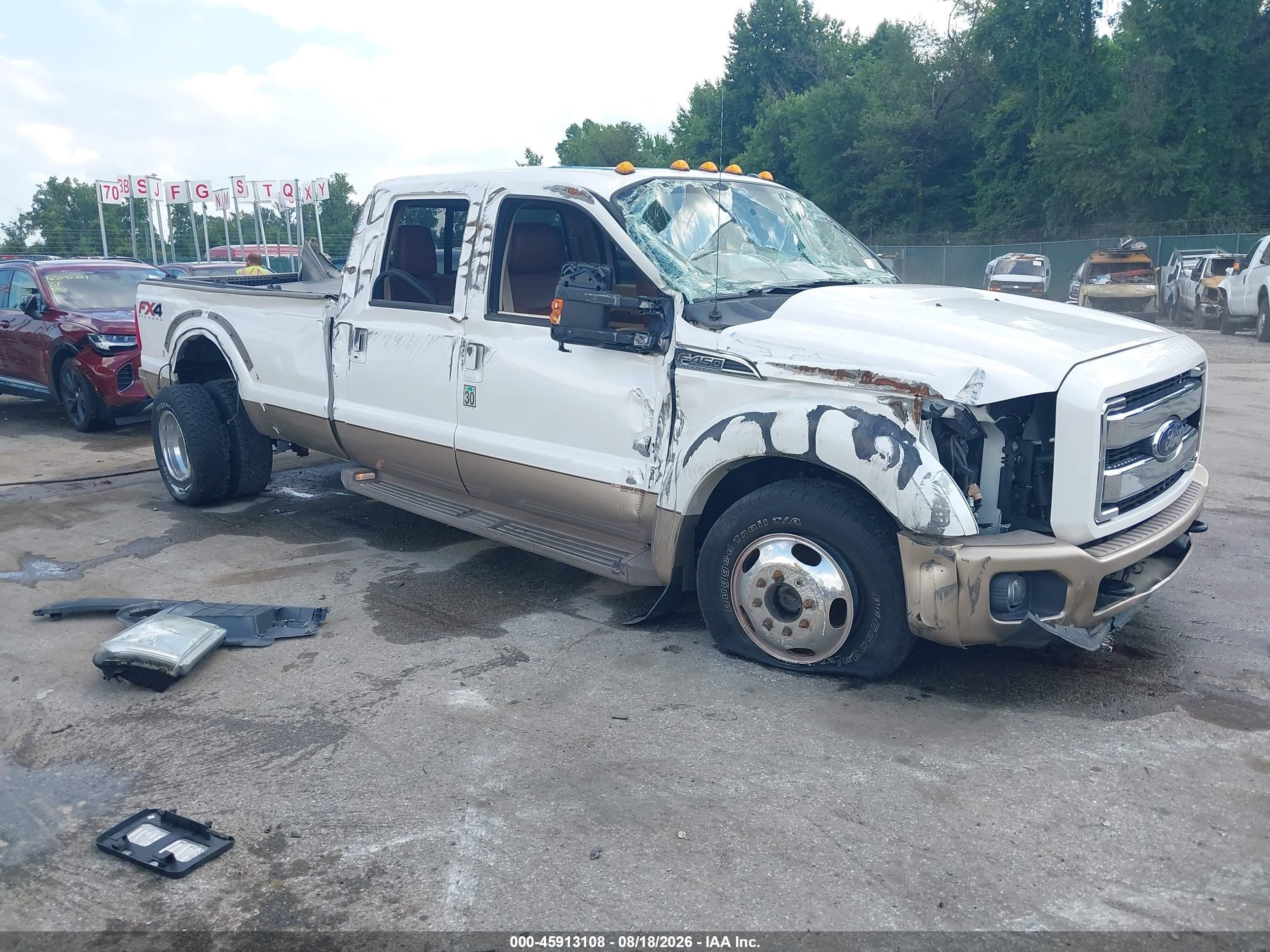 2014 Ford F-450 VIN 1FT8W4DT2EEB41434 — IAAI salvage auction photo