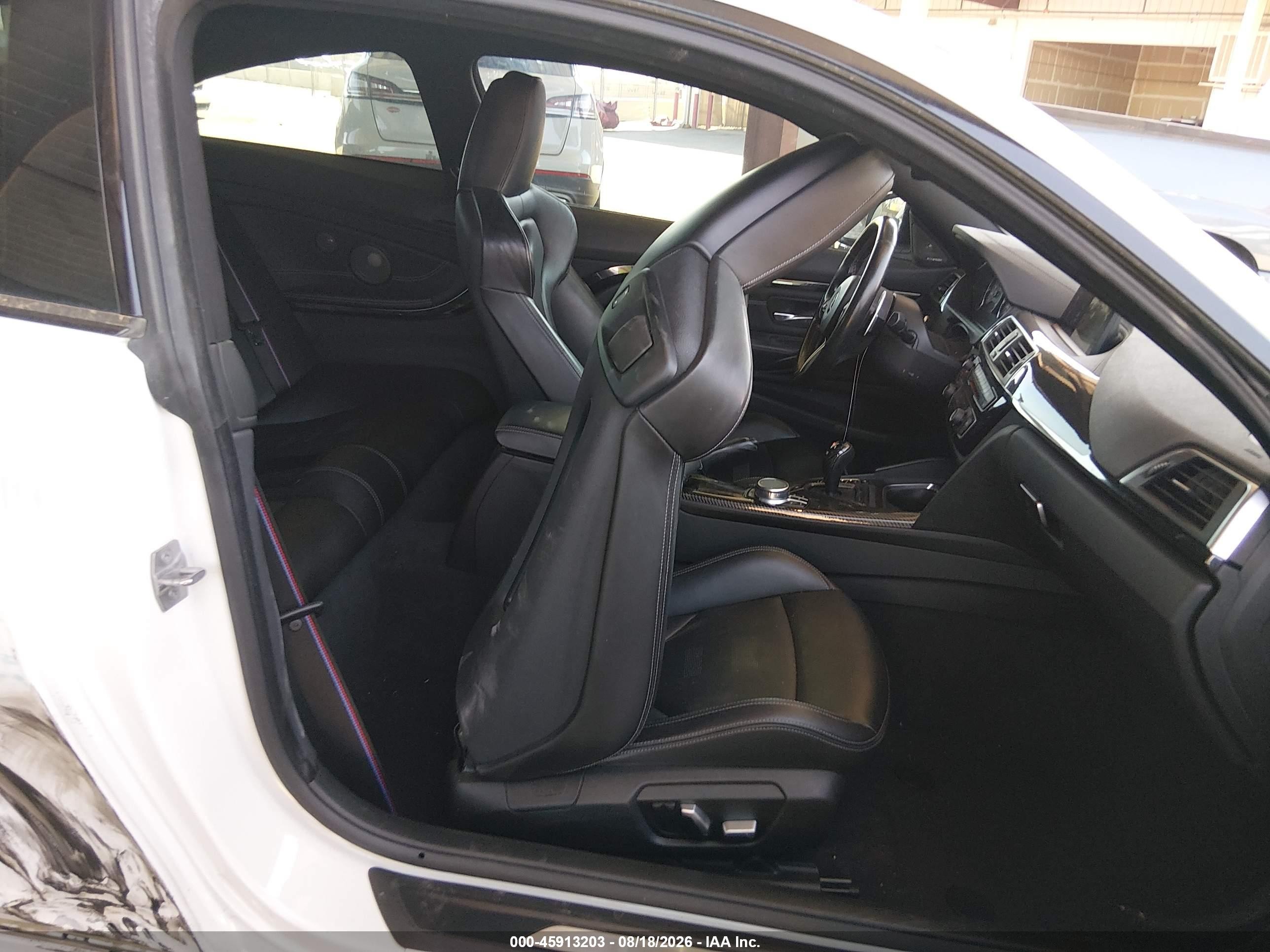 2019 BMW M4 VIN WBS4Y9C56KAG67640 IAAI salvage auction — Side, Salvage (Arizona), sold $23,100 on 2026-09-14 (photo 8)