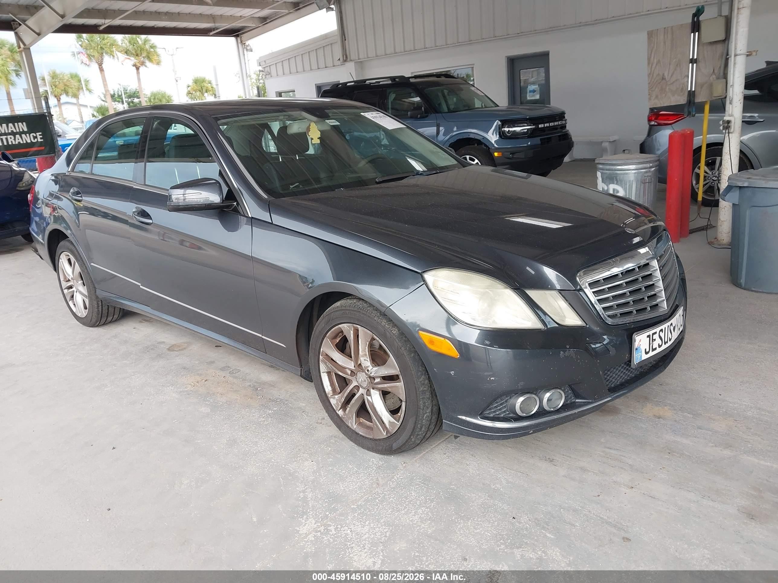 2010 Mercedes-benz E-class VIN WDDHF8HB4AA074996 IAAI salvage auction — Unknown, Rebuildable (Florida), sold $825 on 2026-09-02 (photo 1)