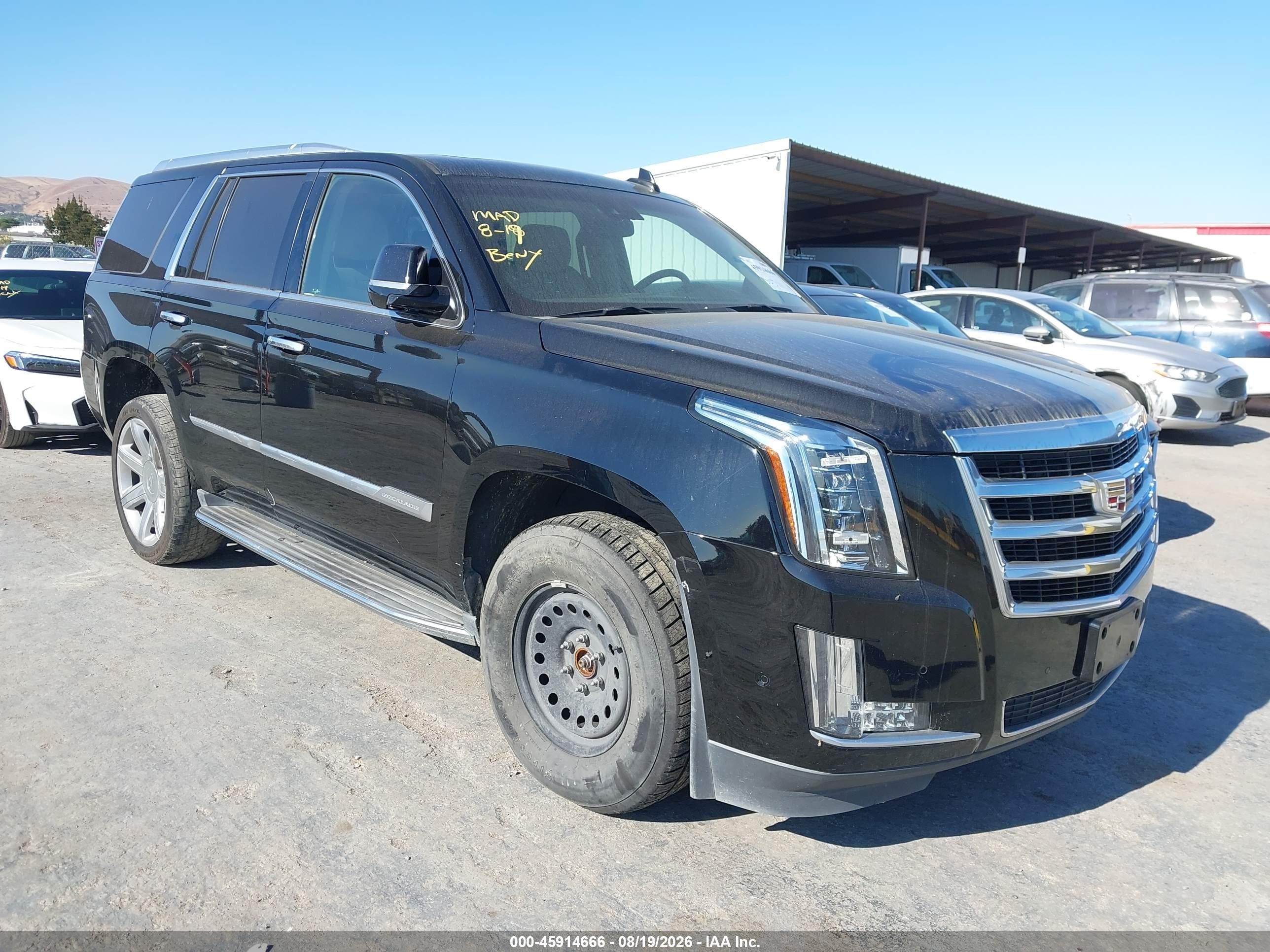 2017 Cadillac Escalade VIN 1GYS4BKJ1HR278695 — IAAI salvage auction photo