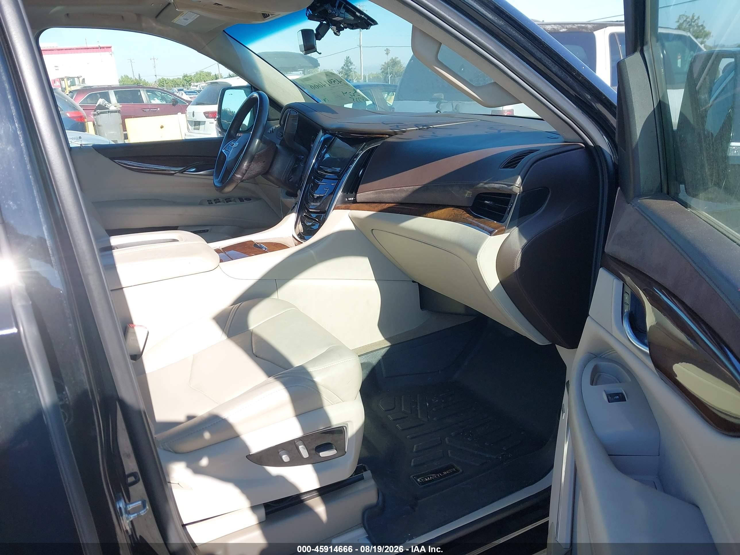 2017 Cadillac Escalade VIN 1GYS4BKJ1HR278695 IAAI salvage auction — Theft, Salvage (California), sold $10,100 on 2026-09-12 (photo 5)
