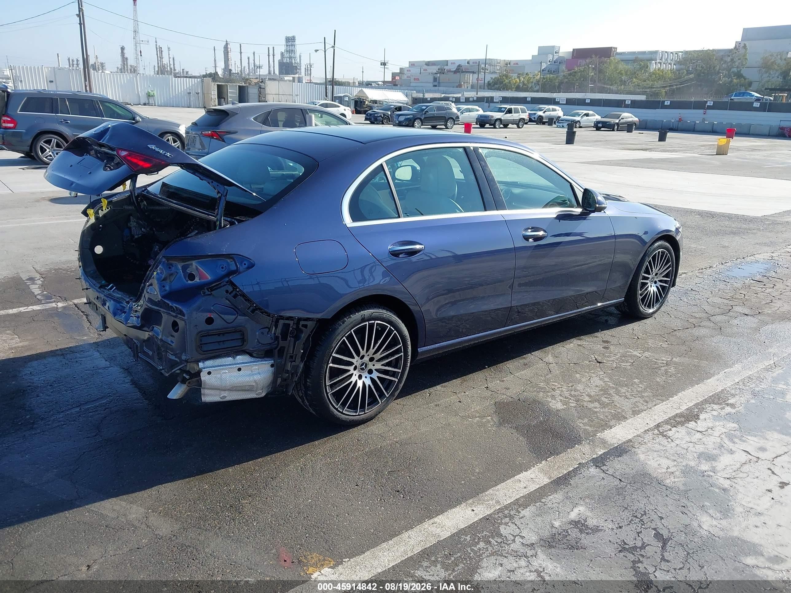 2025 Mercedes-Benz C-Class VIN W1KAF4HB0SR297761 IAAI salvage auction — Rear End, Salvage (California), sold $20,700 on 2026-09-16 (photo 4)