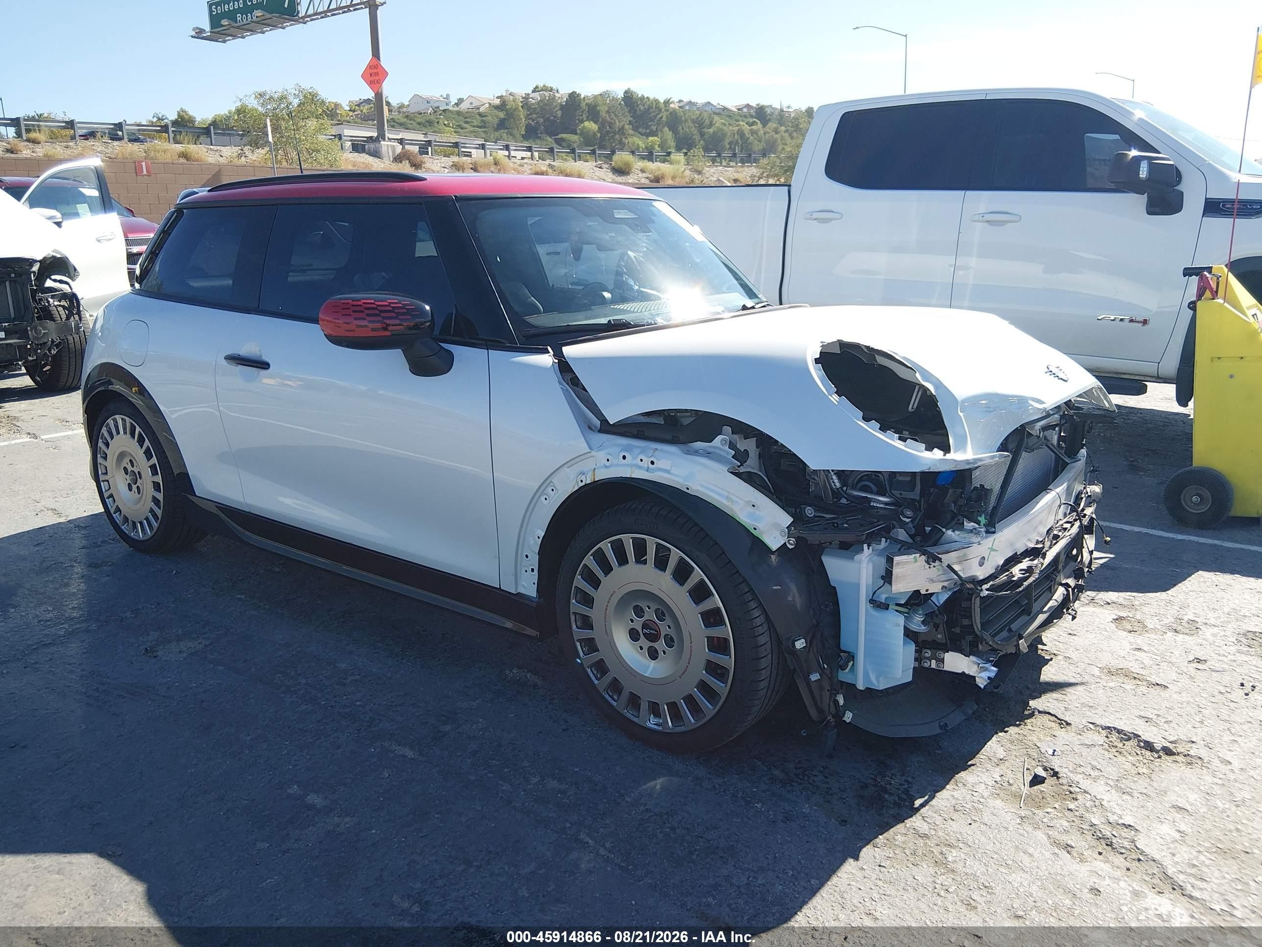 2026 Mini Hardtop VIN WMW33GD0XT2Y08773 — IAAI salvage auction photo
