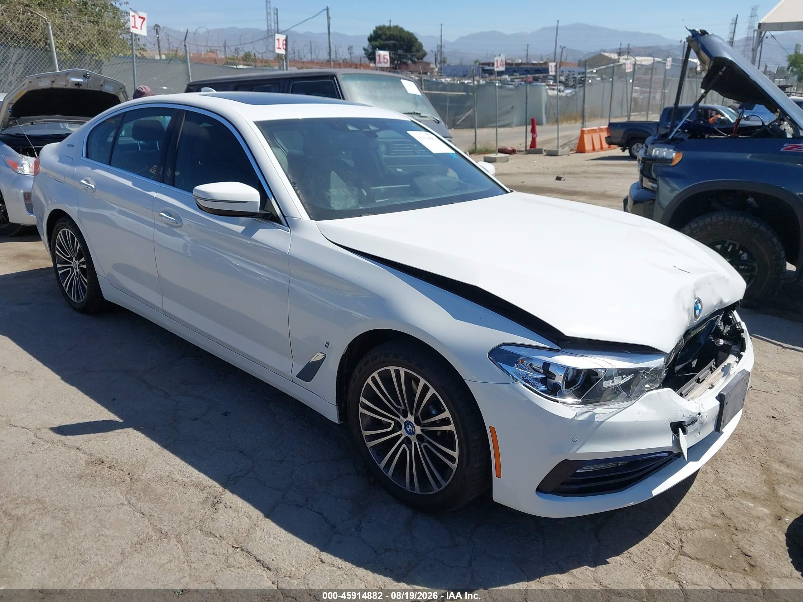 2018 BMW 5 Series VIN WBAJA9C54JB253578 — IAAI salvage auction photo