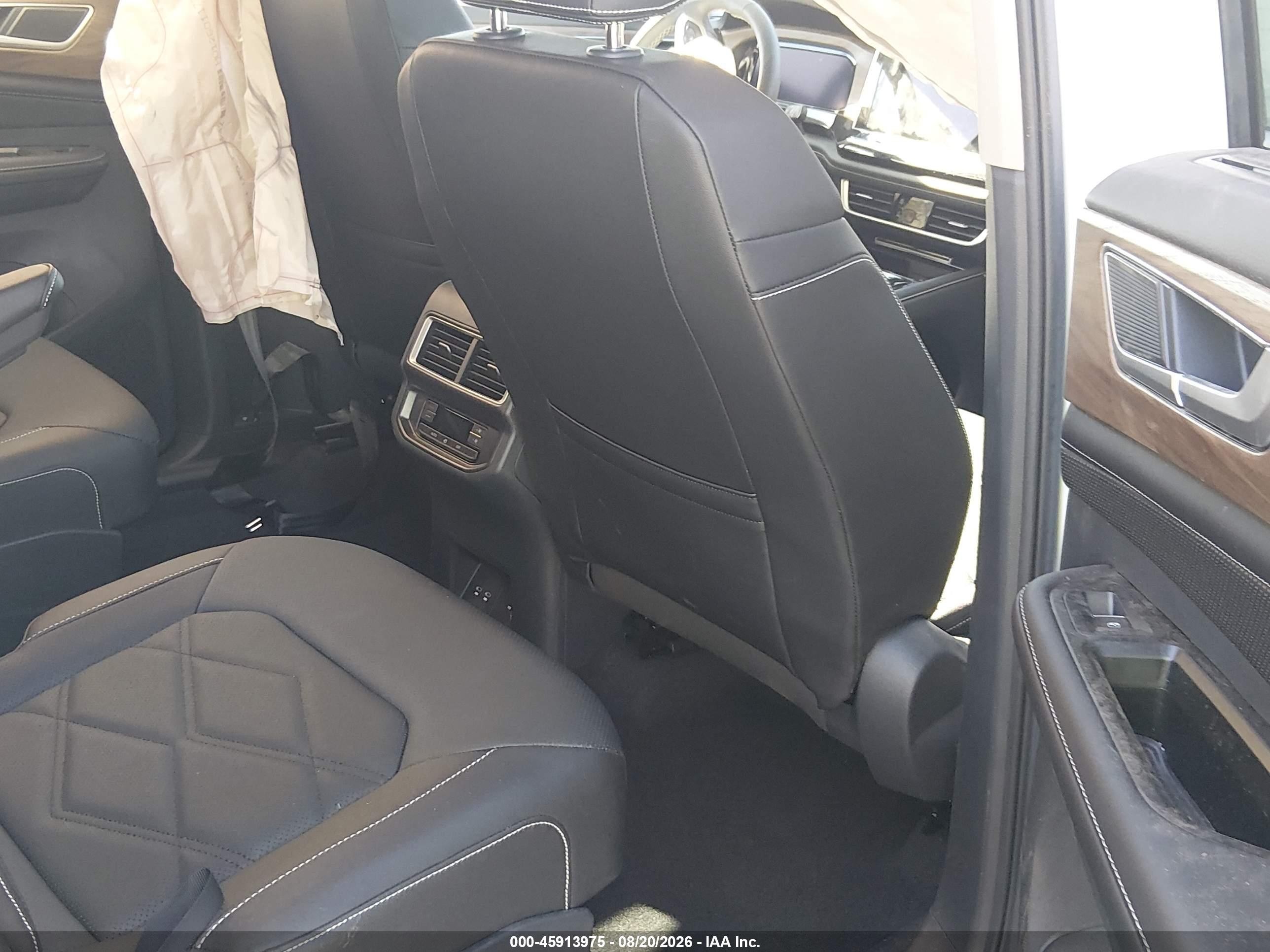 2026 Volkswagen Atlas VIN 1V2KN2CA6TC572069 IAAI salvage auction — Front End, Salvage (New Mexico), sold $6,900 on 2026-09-23 (photo 8)