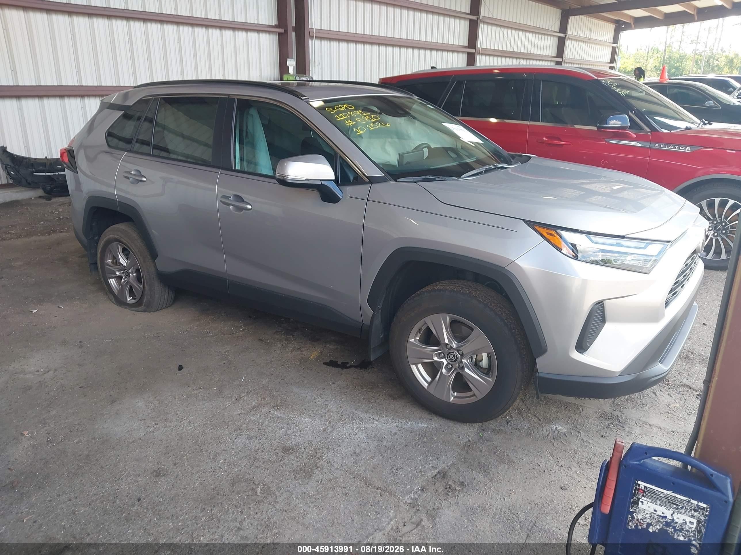 2024 Toyota RAV4 VIN 2T3W1RFV9RC285810 — IAAI salvage auction photo