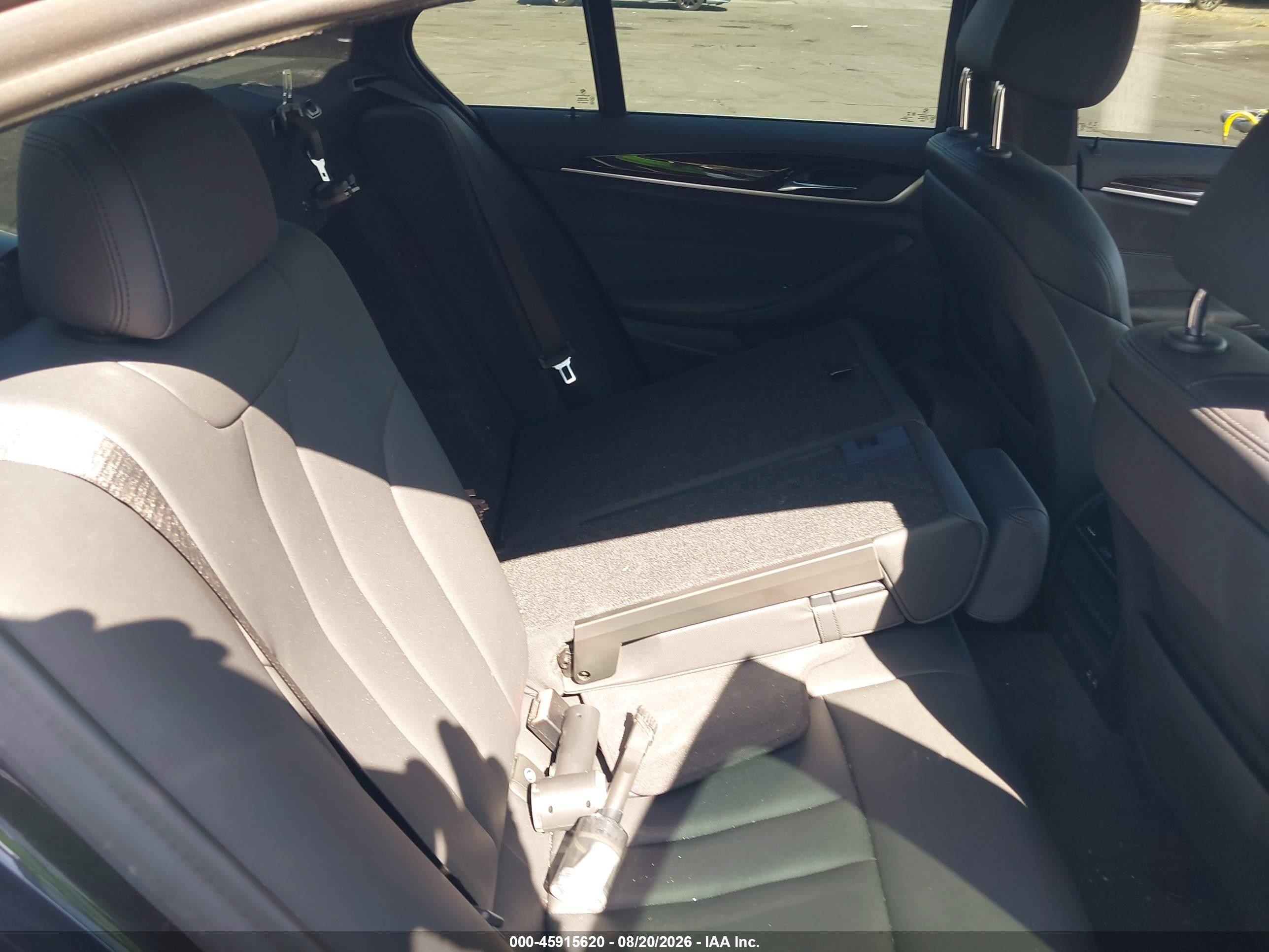 2020 BMW 5 Series VIN WBAJR3C06LCD09191 IAAI salvage auction — Unknown, Salvage Certificate (California), sold $9,400 on 2026-09-12 (photo 8)
