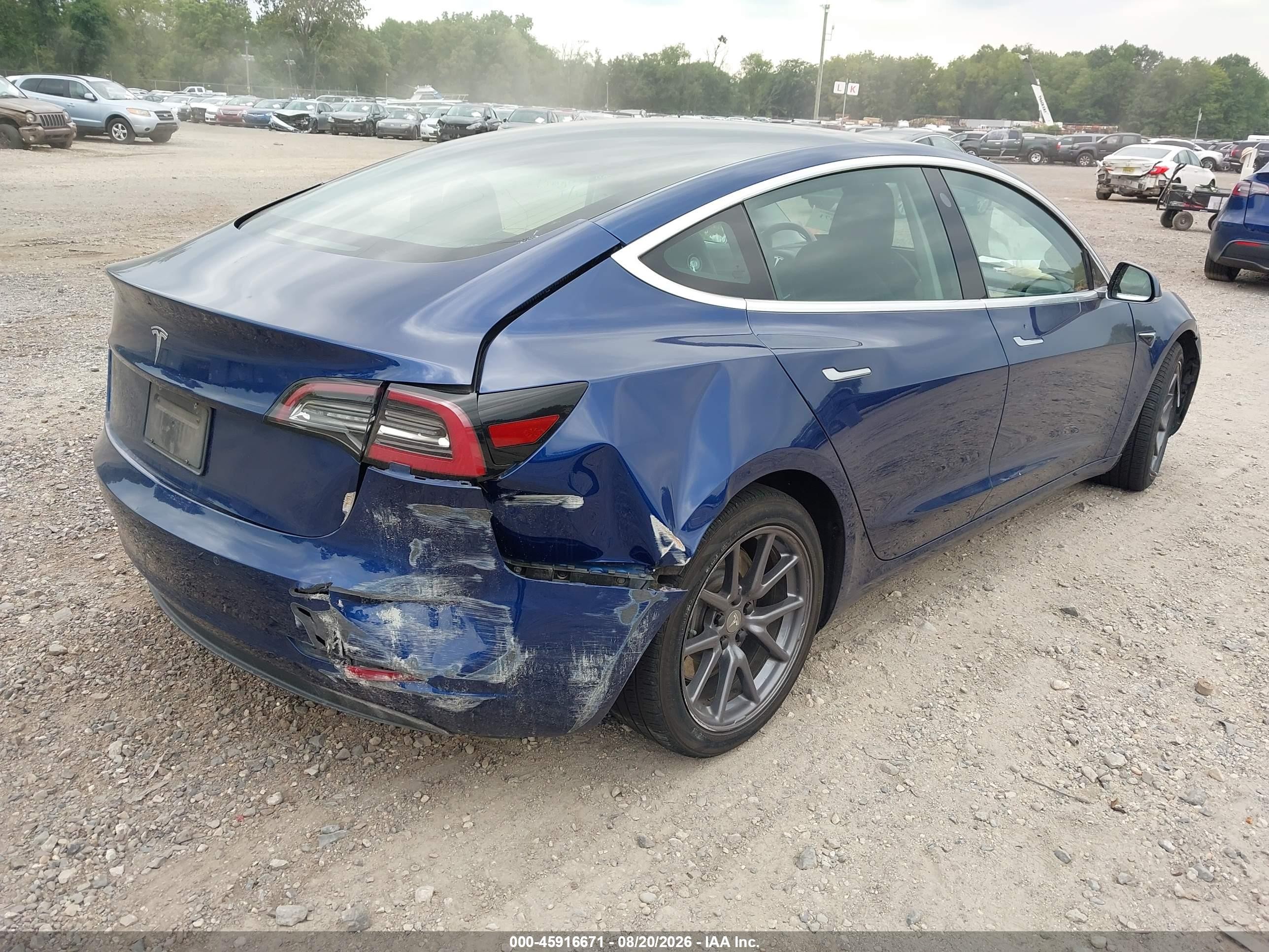 2019 Tesla Model 3 VIN 5YJ3E1EA8KF299649 IAAI salvage auction — Rear End, Salvage (Pennsylvania), sold $4,950 on 2026-10-09 (photo 4)