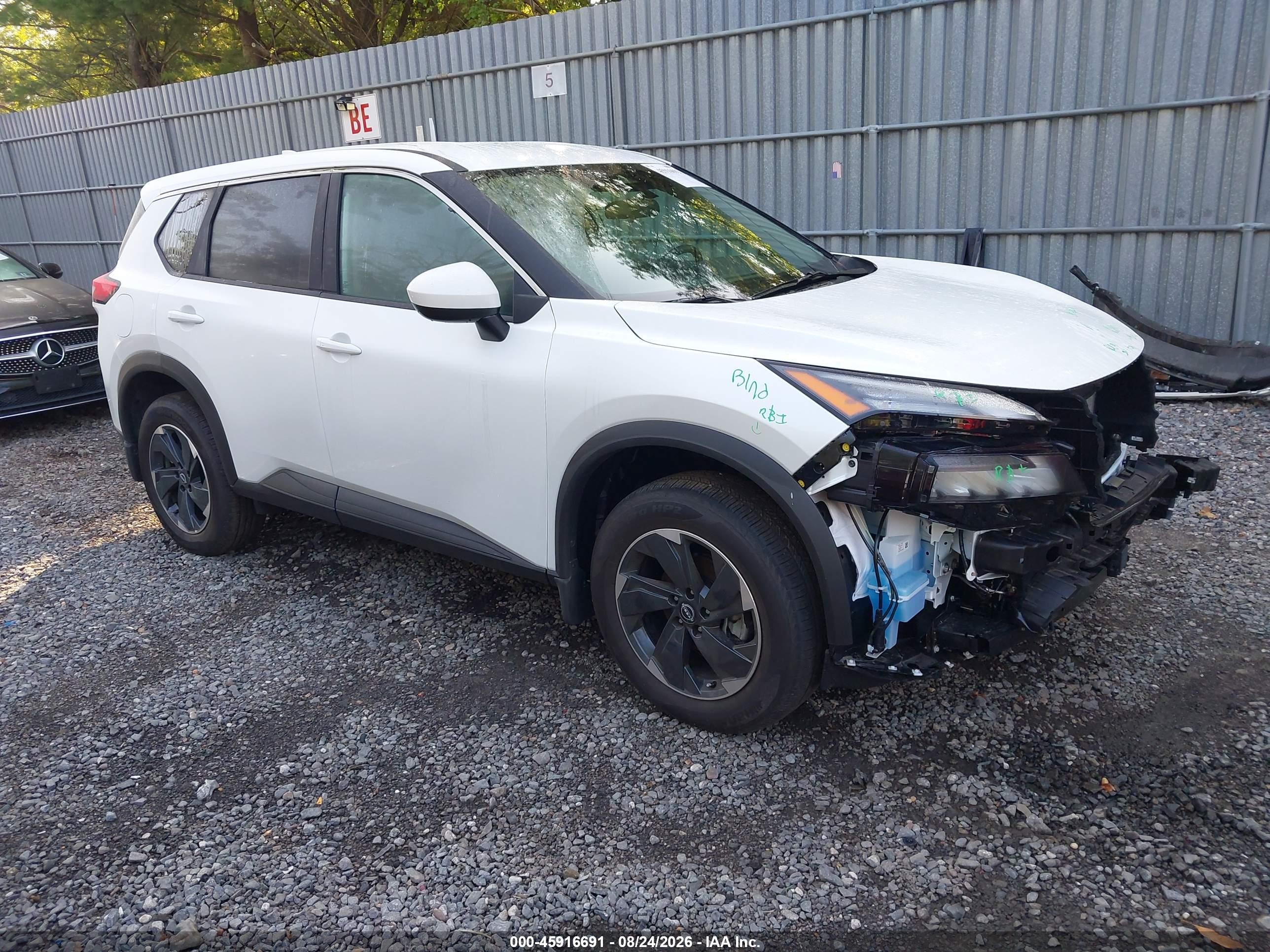 2026 Nissan Rogue VIN 5N1BT3BBXTC722316 — IAAI salvage auction photo