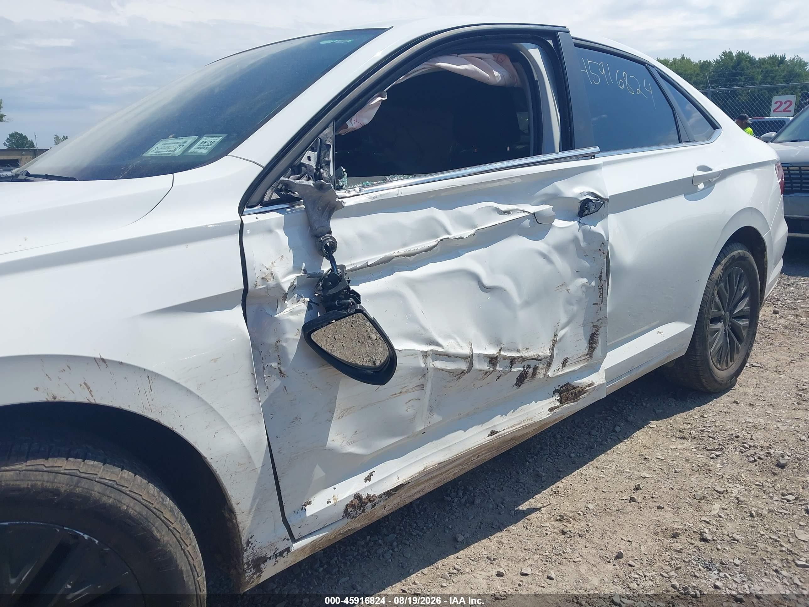 2019 Volkswagen Jetta VIN 3VWC57BU6KM065875 IAAI salvage auction — Side, Mv-907A (New York), sold $1,425 on 2026-09-03 (photo 6)