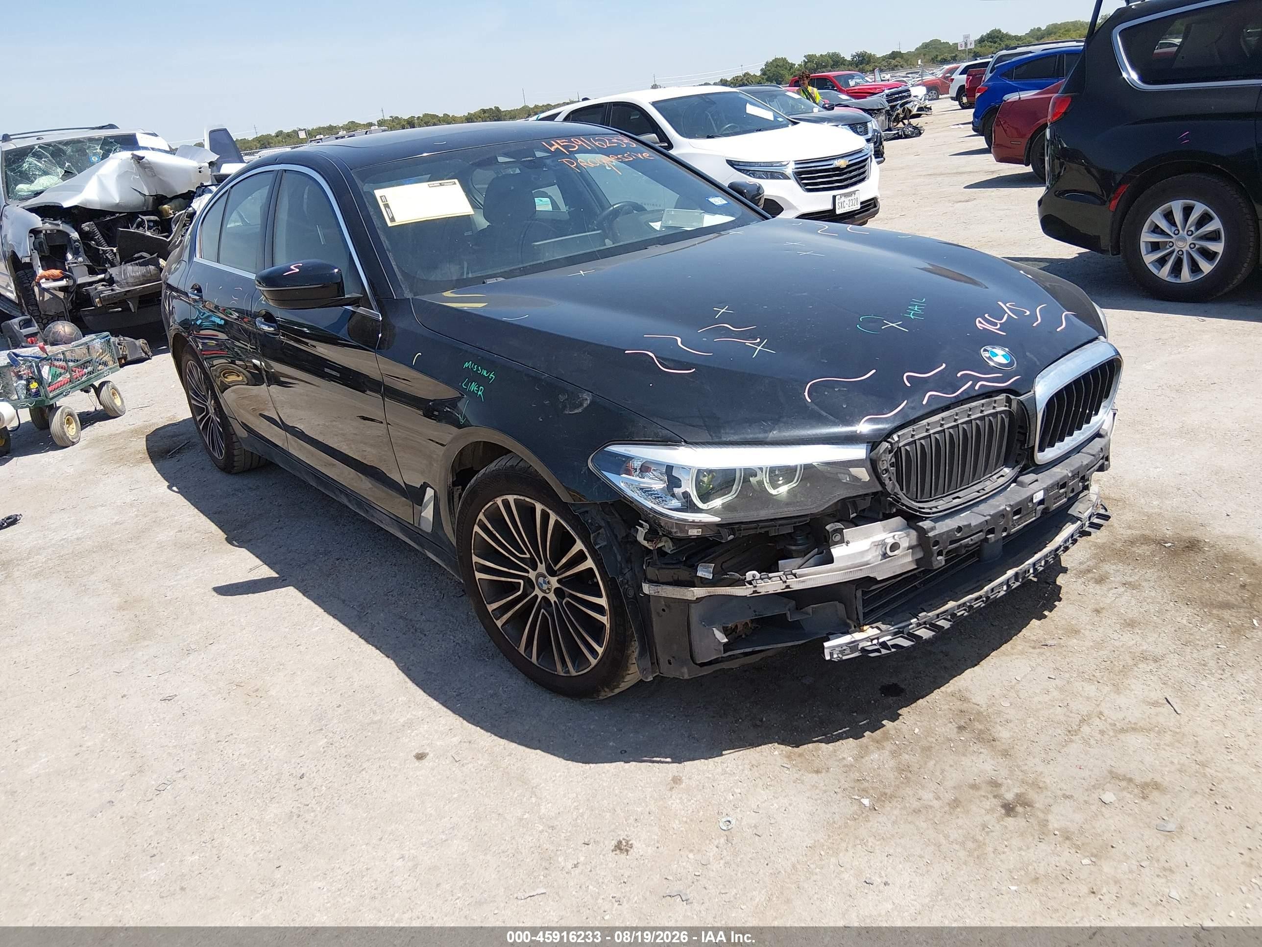 2018 BMW 5 Series VIN WBAJA5C50JG899745 — IAAI salvage auction photo