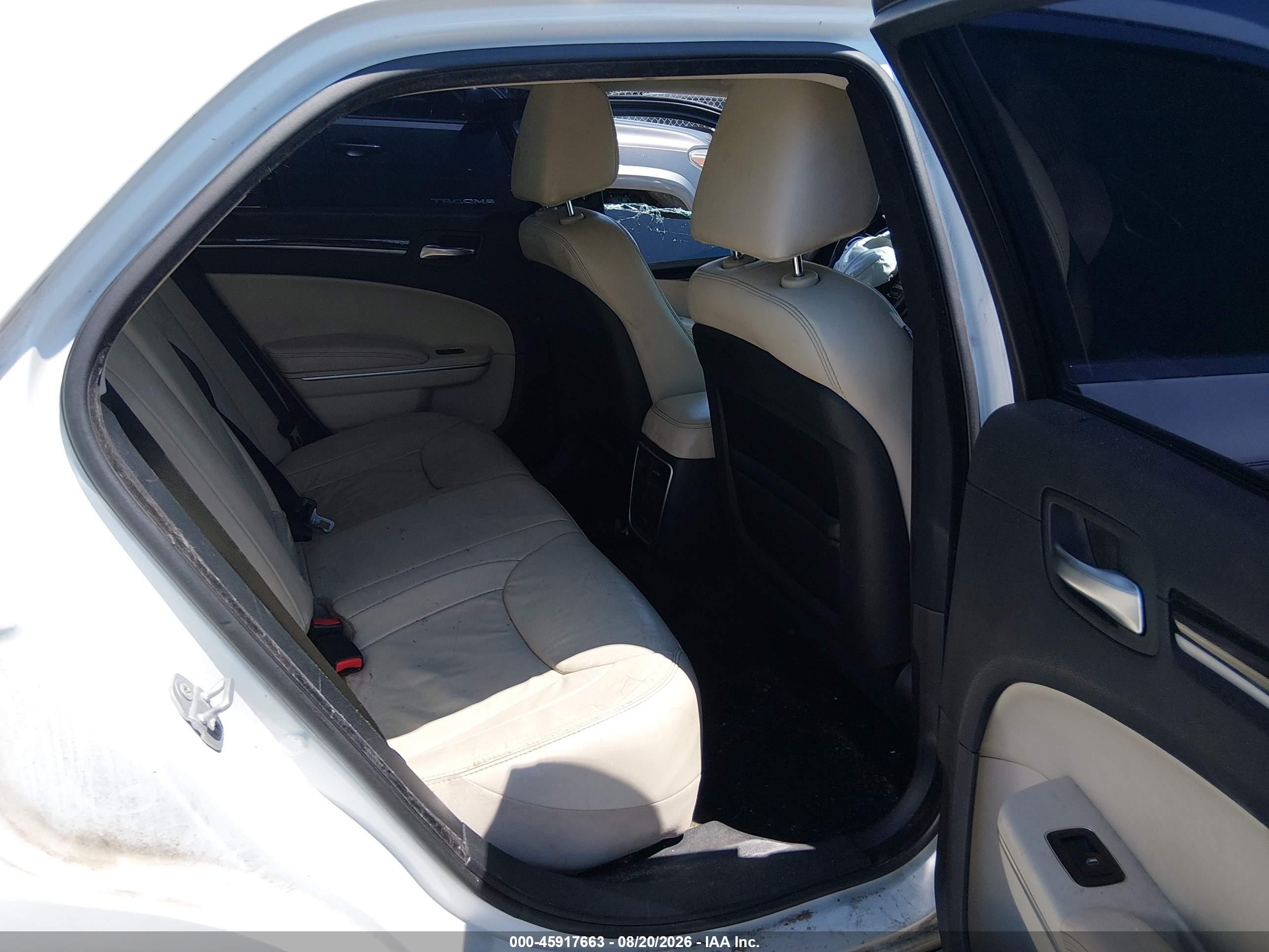 2015 Chrysler 300 VIN 2C3CCAAG3FH872185 IAAI salvage auction — Unknown, Salvage (Georgia), sold $650 on 2026-10-06 (photo 8)