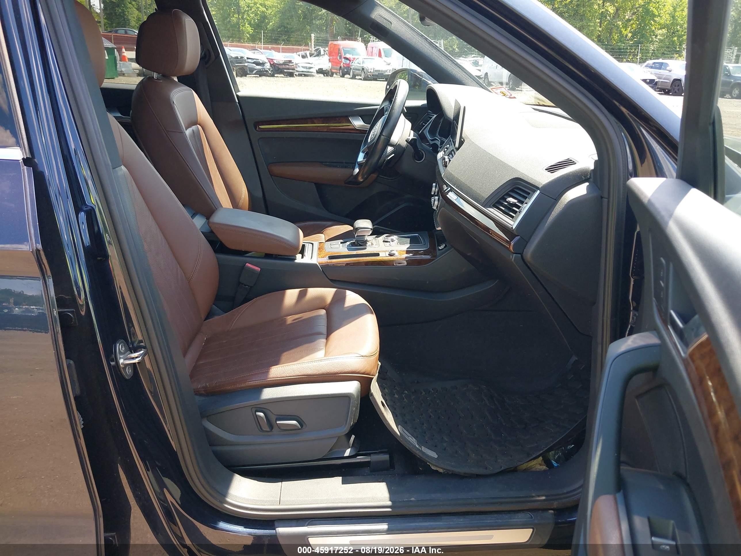 2018 Audi Q5 VIN WA1BNAFY7J2018914 IAAI salvage auction — Water/Flood, Salvage (New Jersey), sold $5,200 on 2026-09-07 (photo 5)