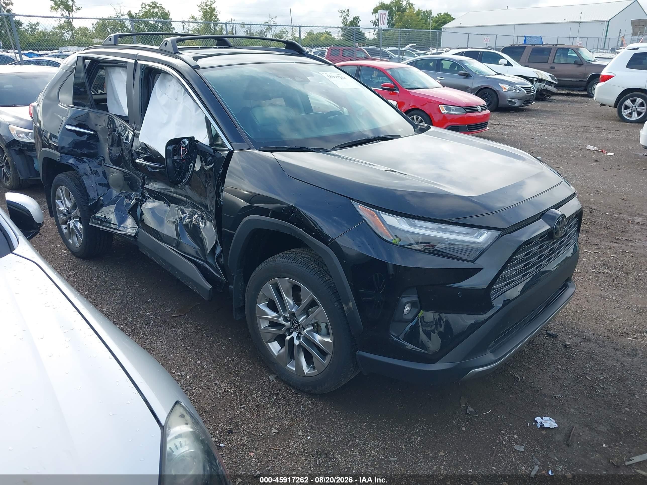2025 Toyota RAV4 VIN 2T3N1RFV3SW561768 — IAAI salvage auction photo