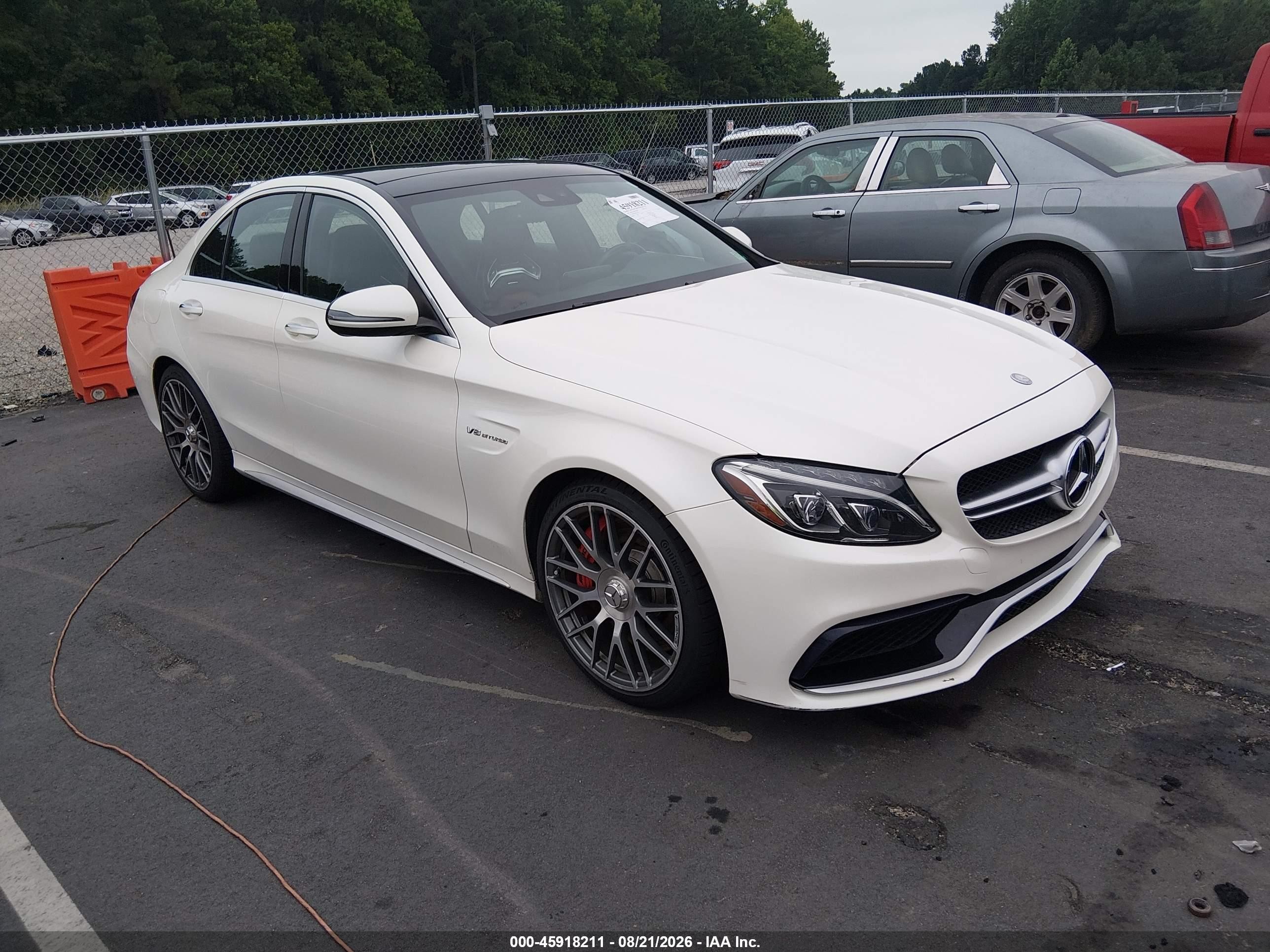 2016 Mercedes-Benz C-Class VIN 55SWF8HB8GU142832 — IAAI salvage auction photo