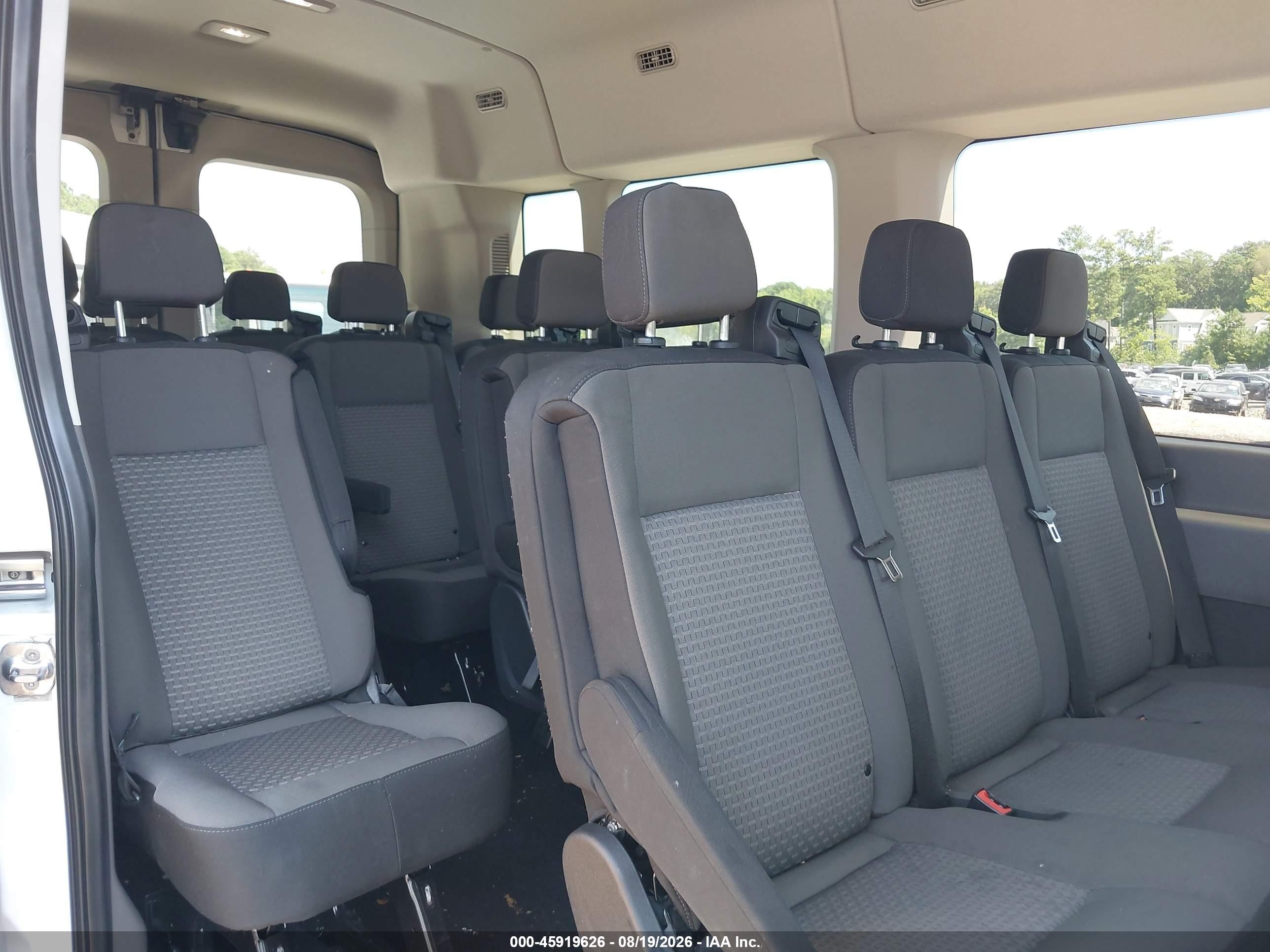 2025 Ford Transit-350 VIN 1FBAX2C82SKA89174 IAAI salvage auction — Side, Enterprise Vehicles Clear Only (Virginia), sold $36,000 on 2026-08-22 (photo 8)