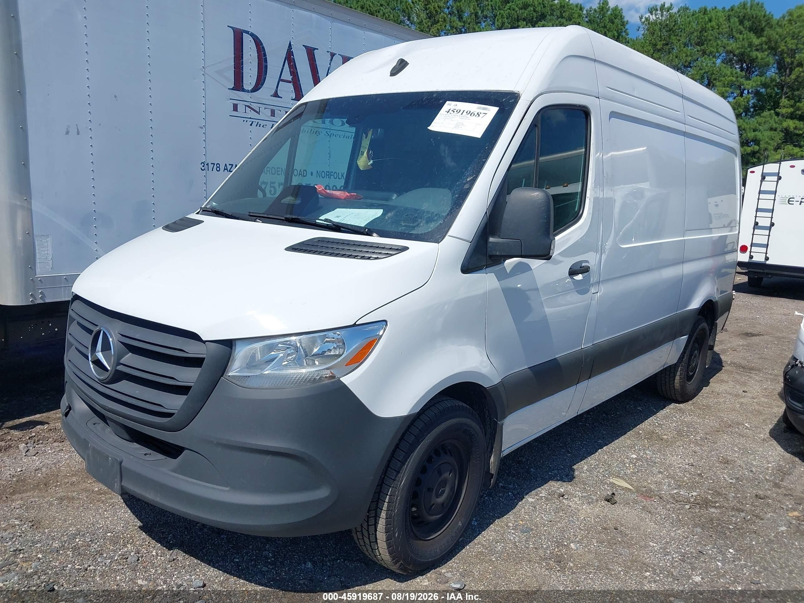 2025 Mercedes-benz Sprinter VIN W1Y4KBHY0ST202383 IAAI salvage auction — Side, Enterprise Vehicles Clear Only (Colorado), sold $18,500 on 2026-08-22 (photo 2)