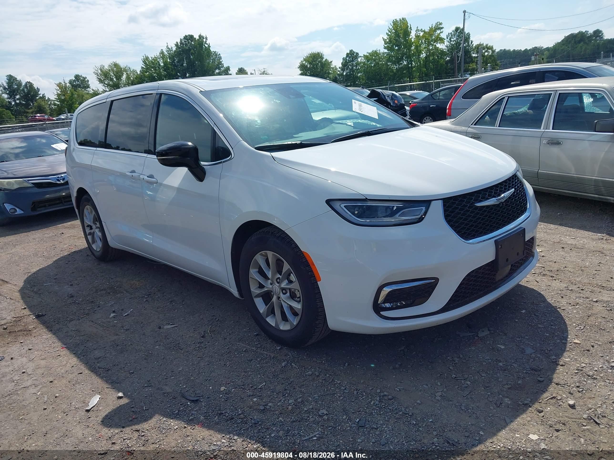 2026 Chrysler Pacifica VIN 2C4RC1GG3TR221013 IAAI salvage auction — Engine Damage, Enterprise Vehicles Clear Only (Maryland), sold $24,650 on 2026-08-21 (photo 1)