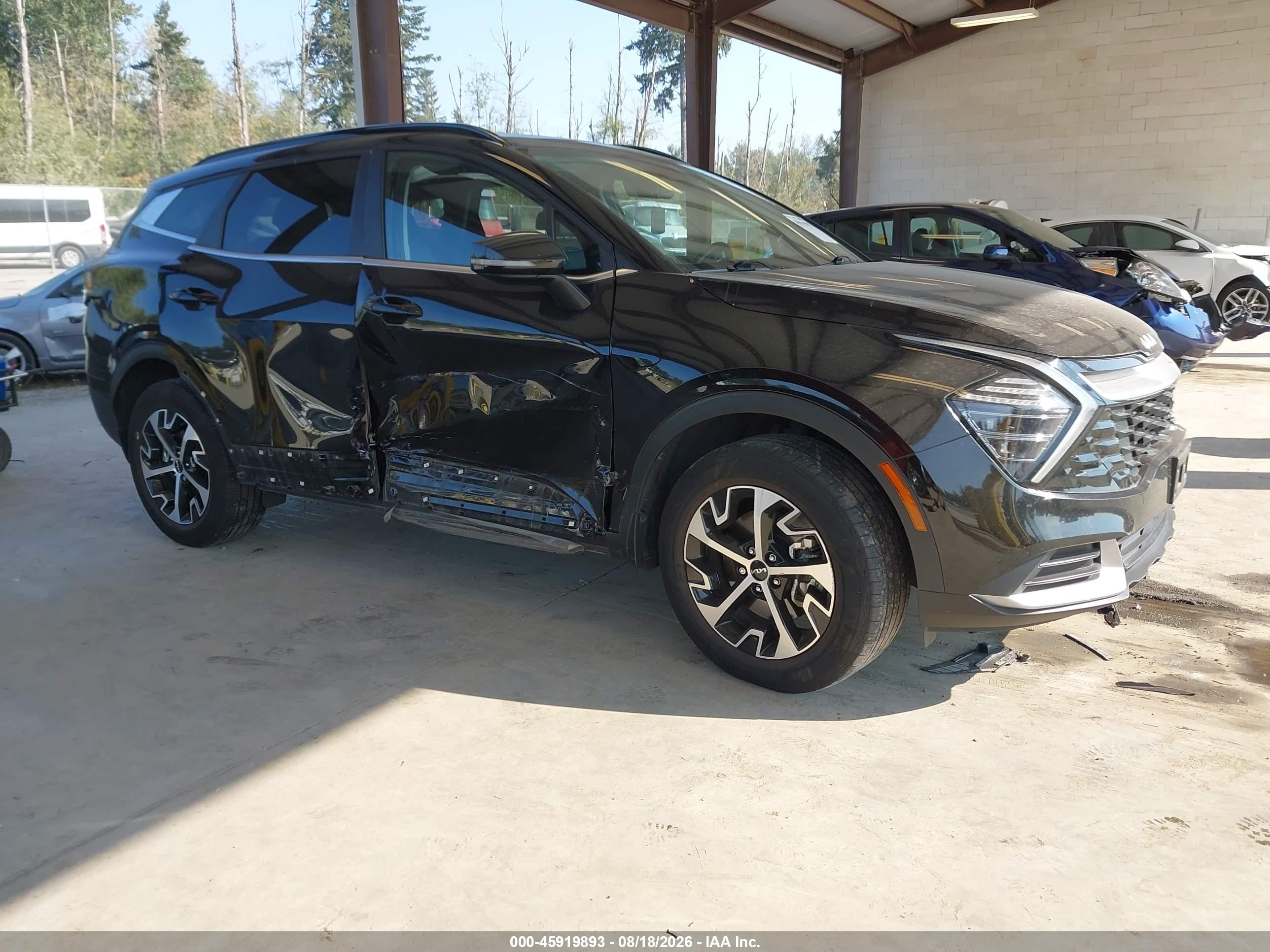 2024 Kia Sportage Hybrid VIN KNDPVCDG1R7126848 — IAAI salvage auction photo