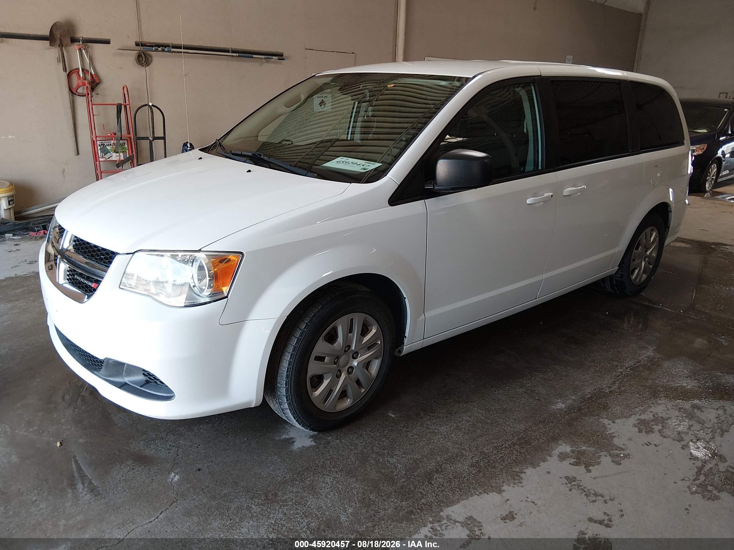 2018 Dodge Grand Caravan VIN 2C4RDGBG1JR296684 IAAI salvage auction — Normal Wear, SF97 (Oklahoma), sold $8,850 on 2026-09-16 (photo 2)