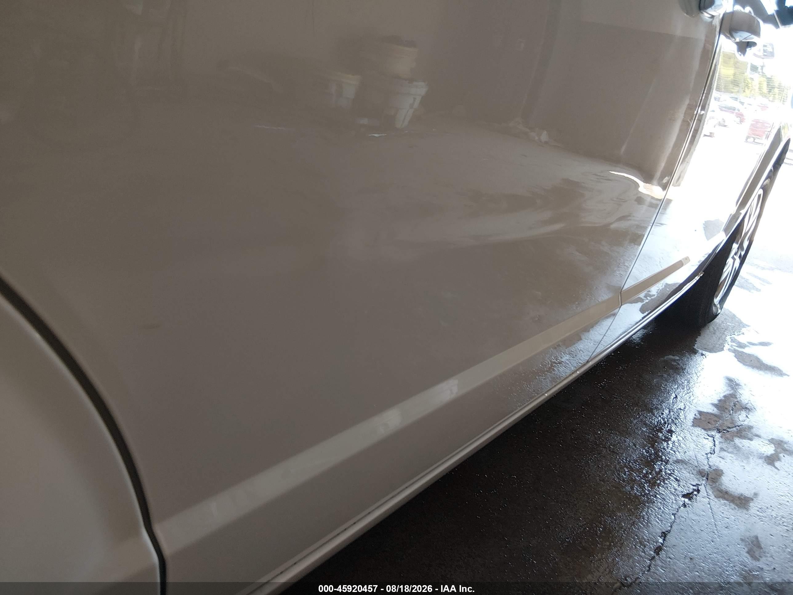 2018 Dodge Grand Caravan VIN 2C4RDGBG1JR296684 IAAI salvage auction — Normal Wear, SF97 (Oklahoma), sold $8,850 on 2026-09-16 (photo 6)