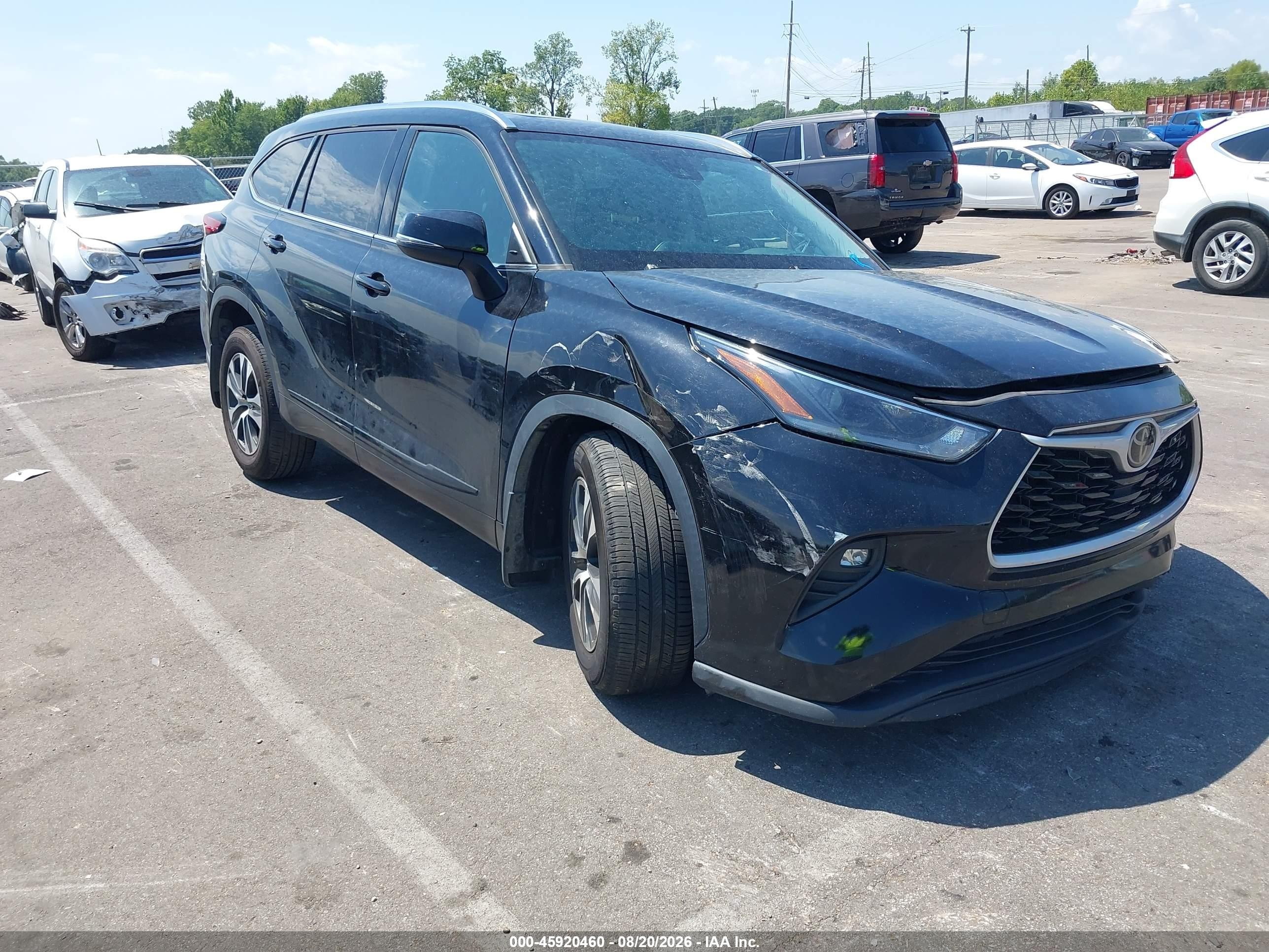 2021 Toyota Highlander VIN 5TDHZRBH5MS070368 — IAAI salvage auction photo