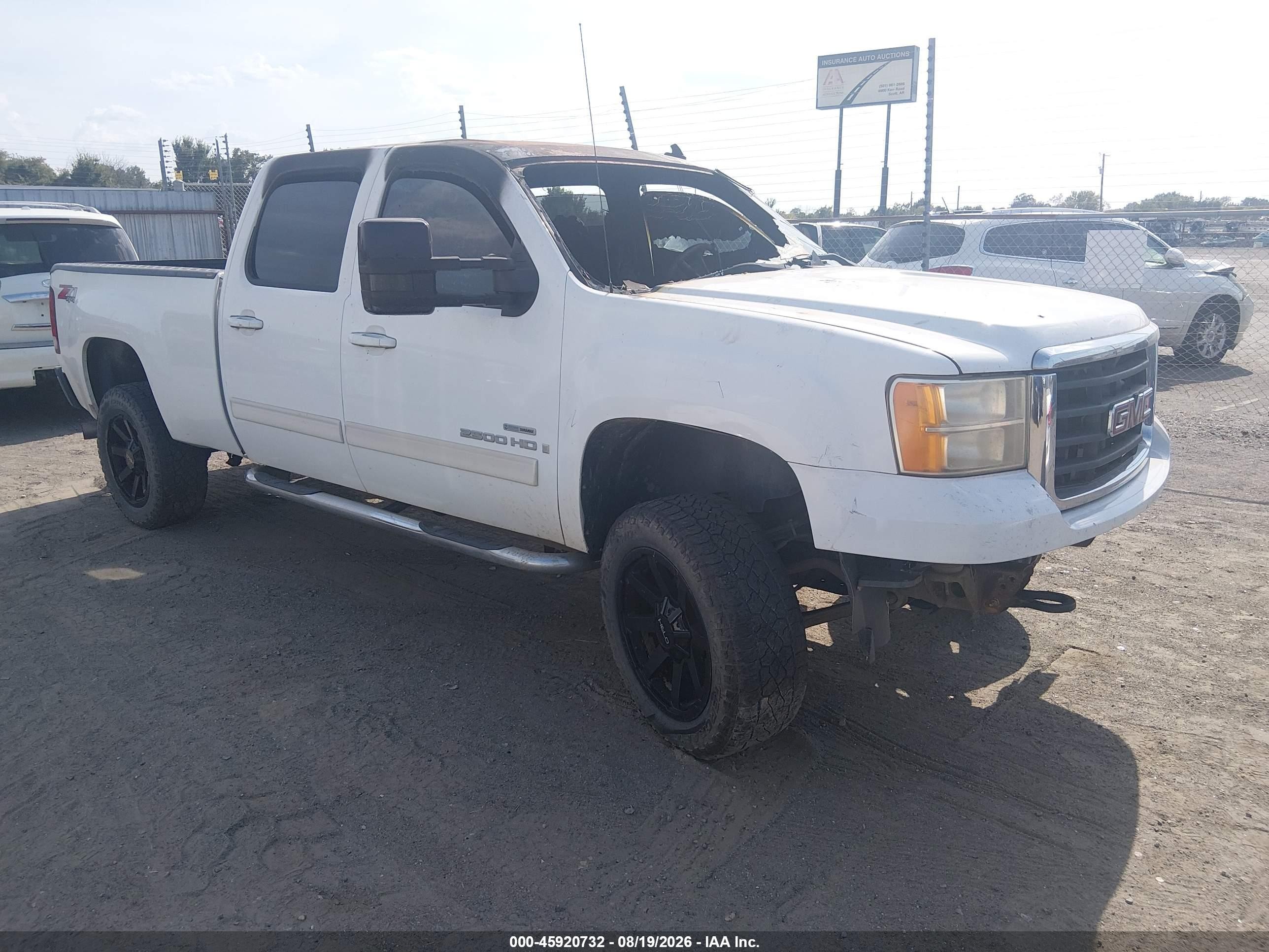 2008 Gmc SIERRA VIN 1GTHK236X8F139098 IAAI salvage auction — Burn Interior, Salvage (Arkansas), sold $700 on 2026-10-05 (photo 1)