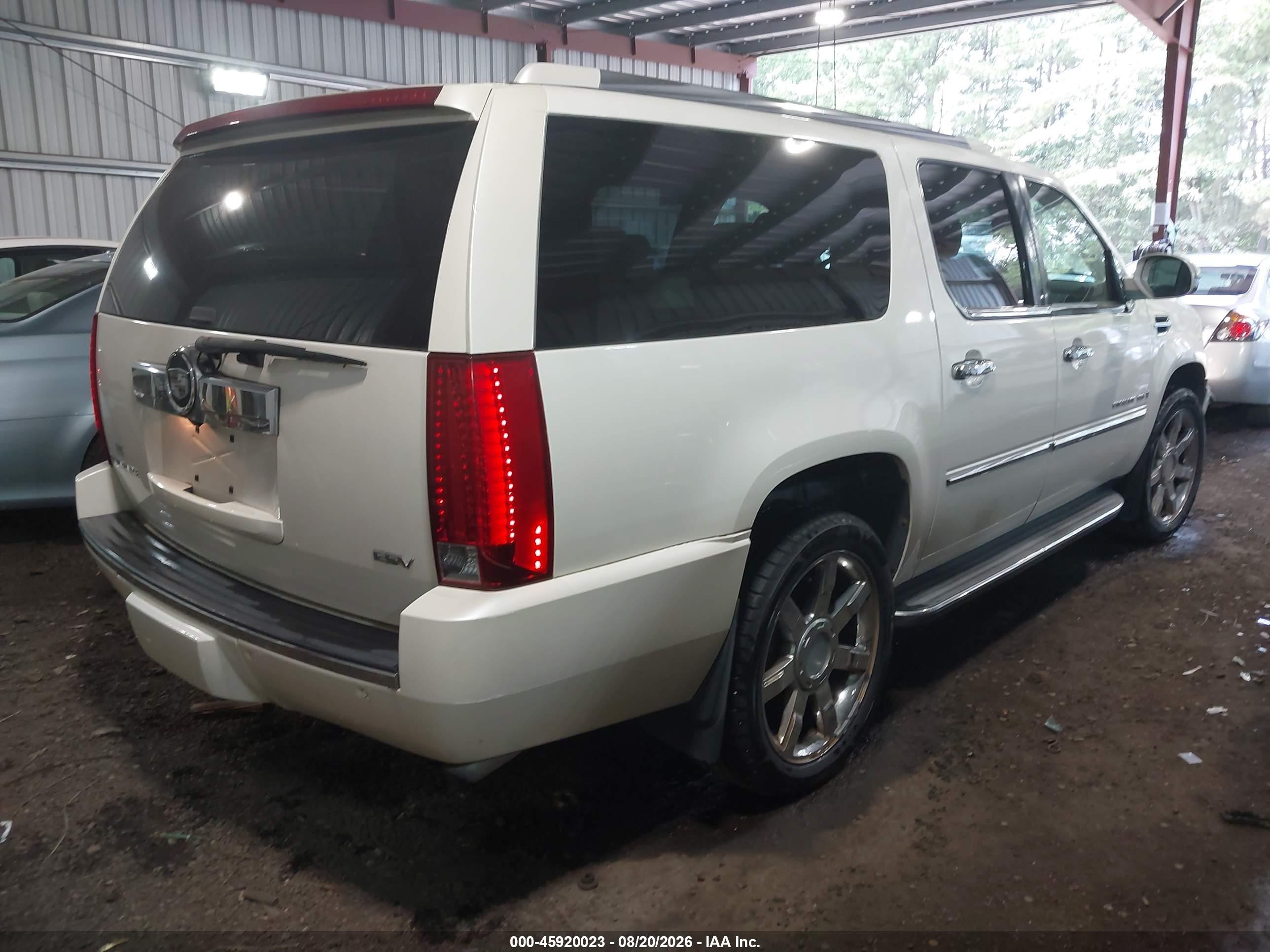 2007 Cadillac Escalade esv VIN 1GYFK66867R266255 IAAI salvage auction — Front End, Clear (Virginia), sold $2,750 on 2026-09-07 (photo 4)