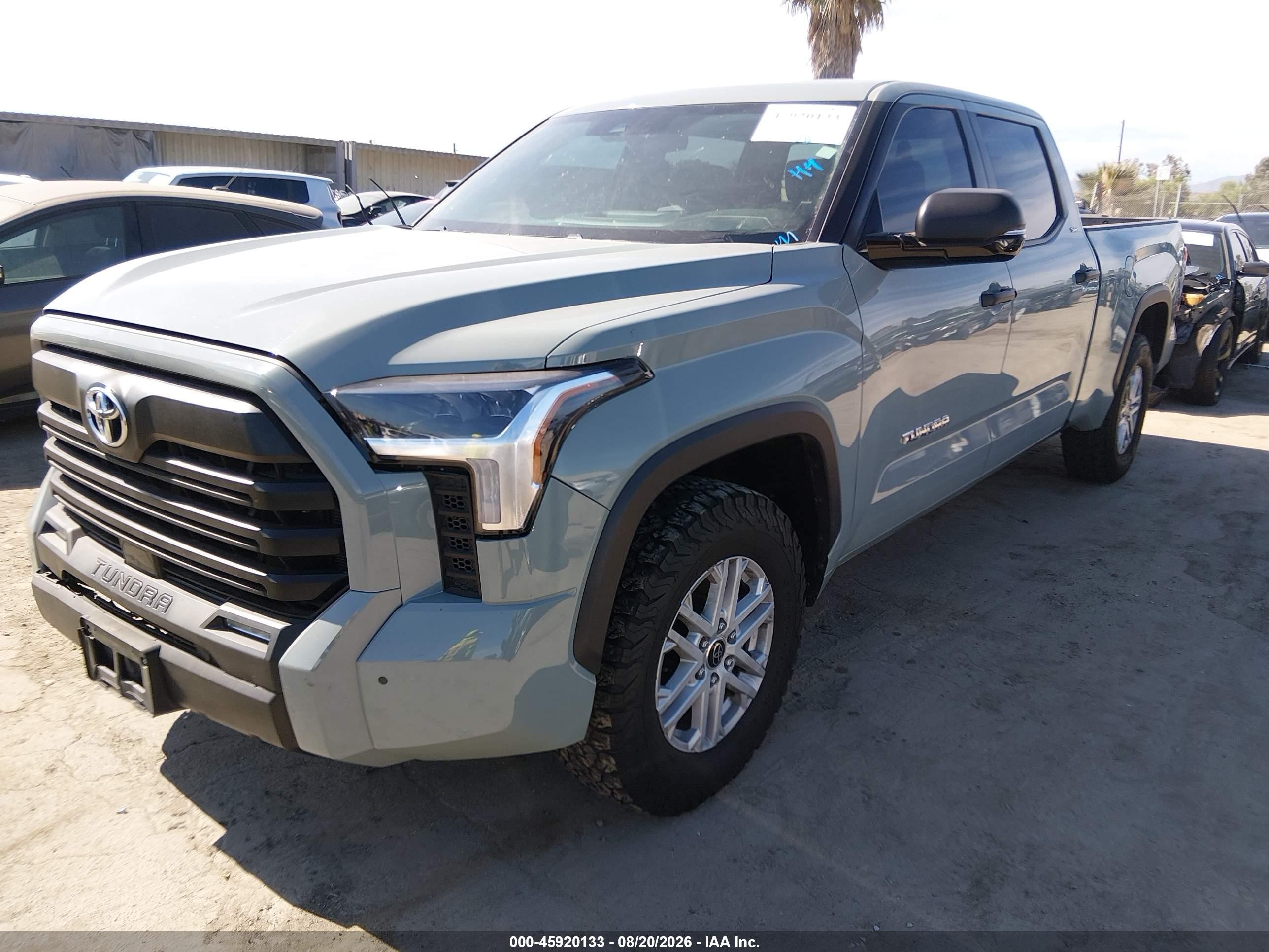2025 Toyota Tundra VIN 5TFLA5BCXSX003593 IAAI salvage auction — Side, Salvage (California), sold $20,100 on 2026-09-13 (photo 2)