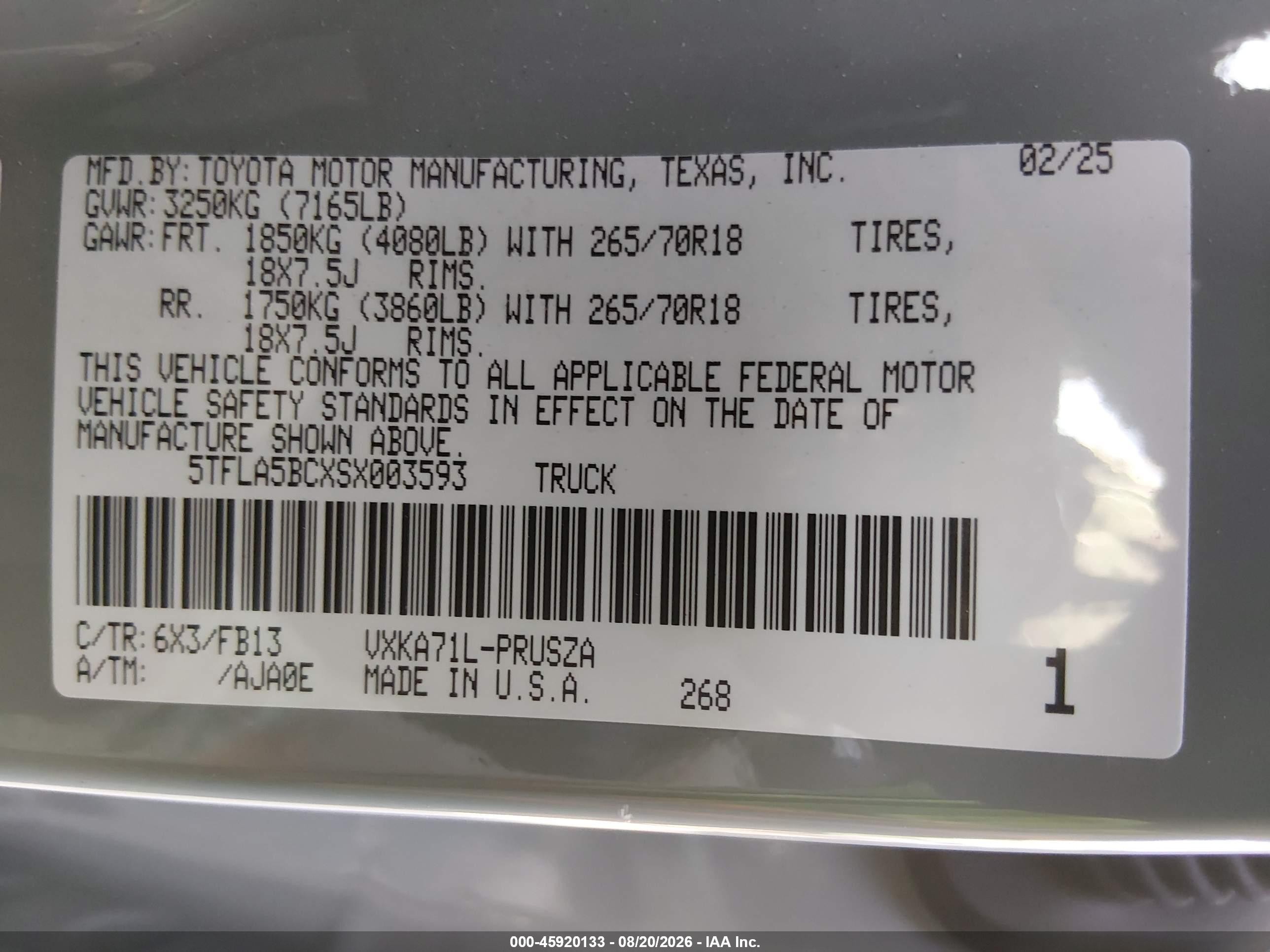 2025 Toyota Tundra VIN 5TFLA5BCXSX003593 IAAI salvage auction — Side, Salvage (California), sold $20,100 on 2026-09-13 (photo 9)