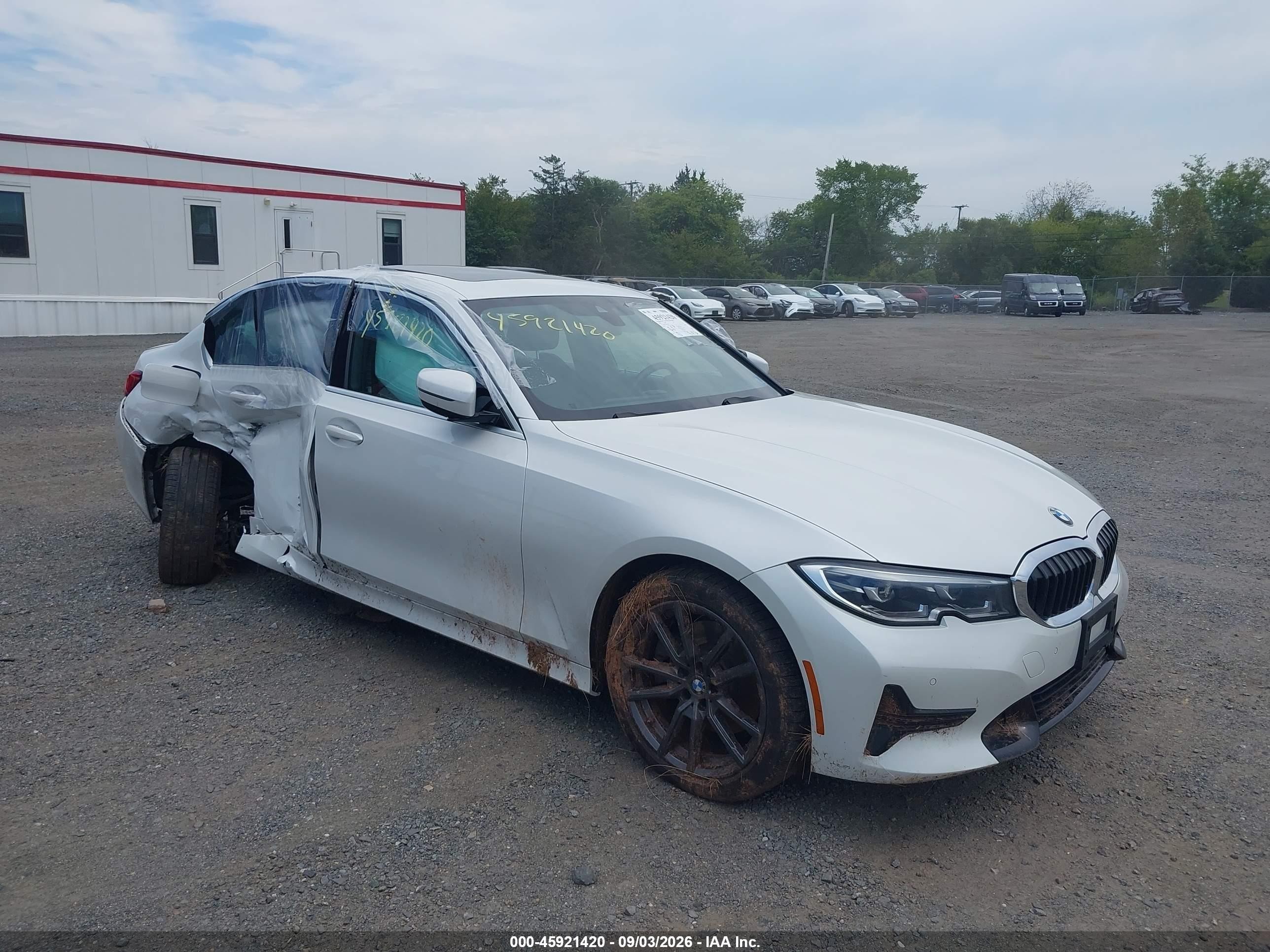 2020 BMW 3 Series VIN 3MW5R7J08L8B04598 — IAAI salvage auction photo