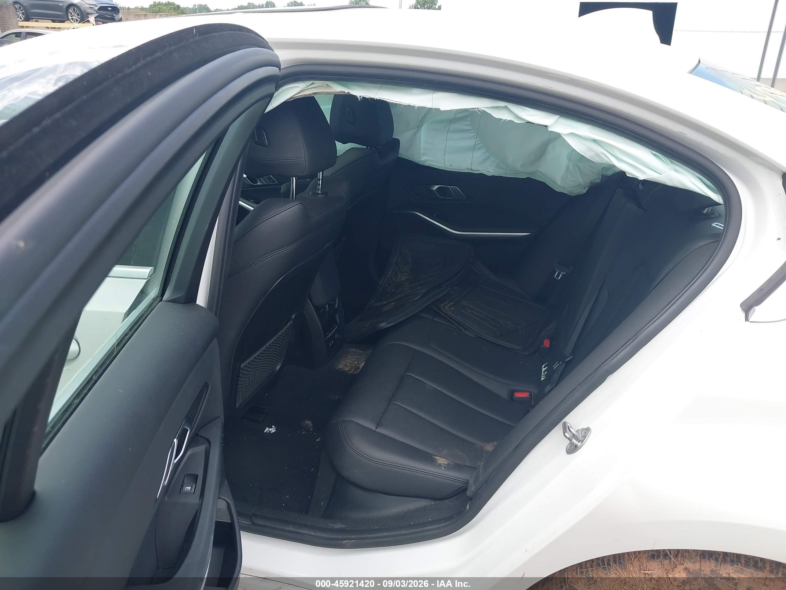 2020 BMW 3 Series VIN 3MW5R7J08L8B04598 IAAI salvage auction — Side, Salvage (Virginia), sold $7,400 on 2026-09-25 (photo 8)