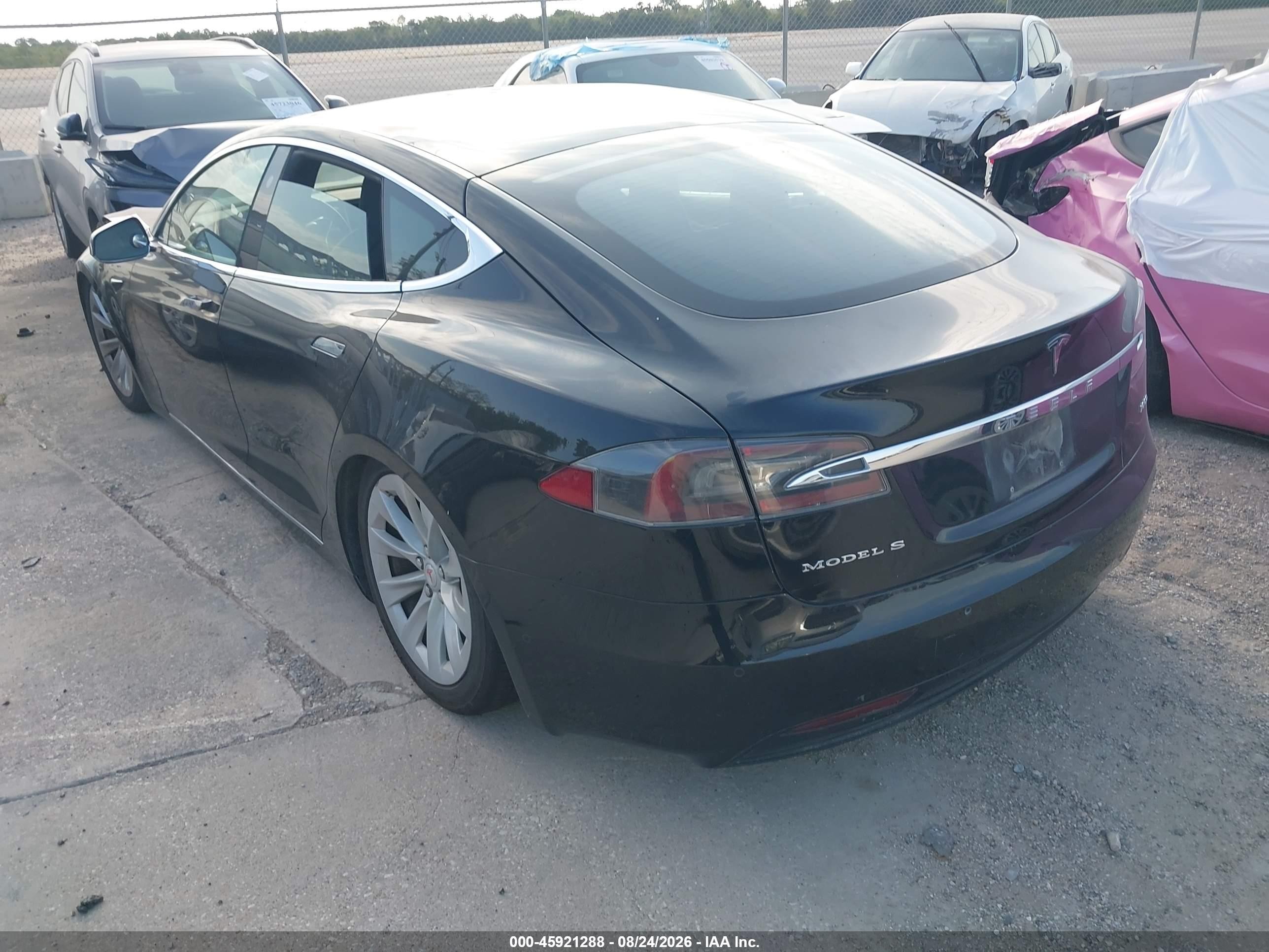 2017 Tesla Model s VIN 5YJSA1E2XHF229448 IAAI salvage auction — Normal Wear, Original (Texas), sold $6,725 on 2026-09-08 (photo 3)